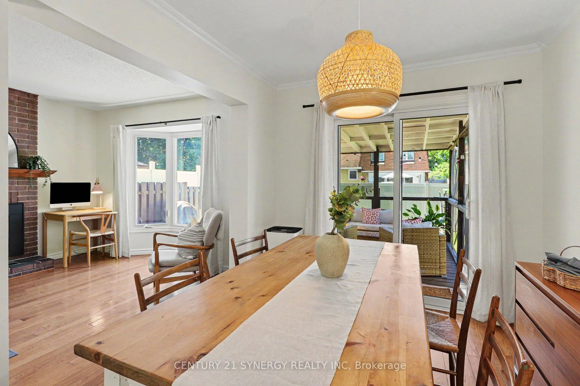 Photo 10 of 1078 Taffy Lane, Ottawa, Convent Glen North — HOMEH