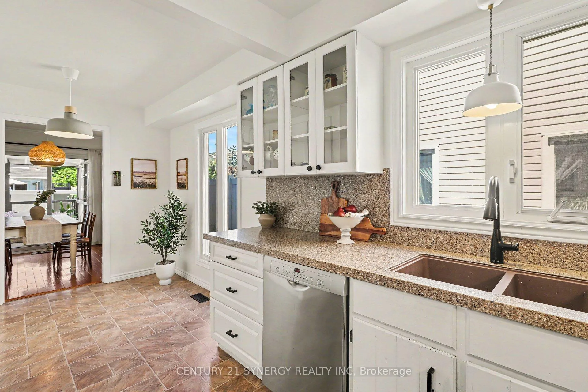 Photo 14 of 1078 Taffy Lane, Ottawa, Convent Glen North — HOMEH