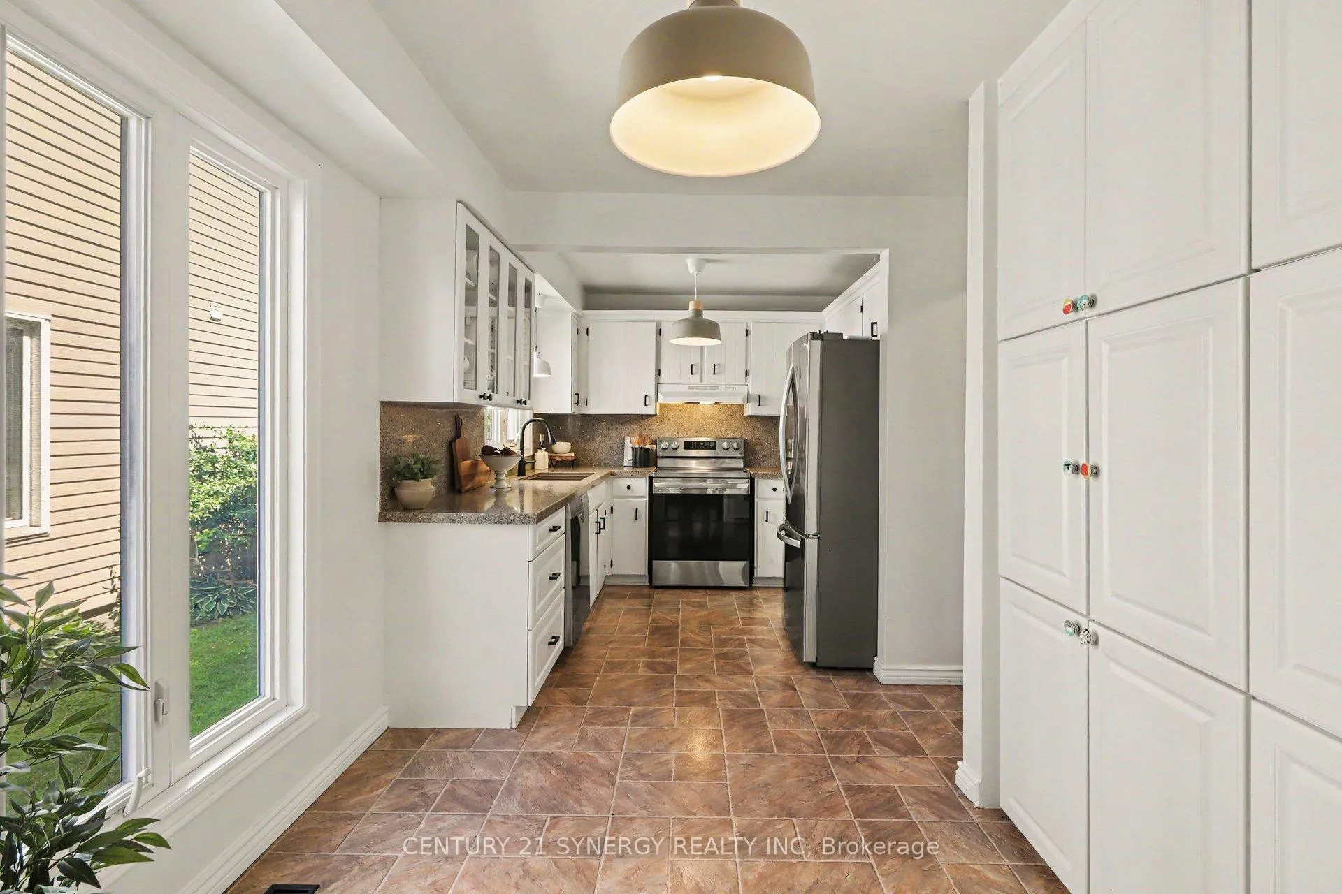 Photo 16 of 1078 Taffy Lane, Ottawa, Convent Glen North — HOMEH