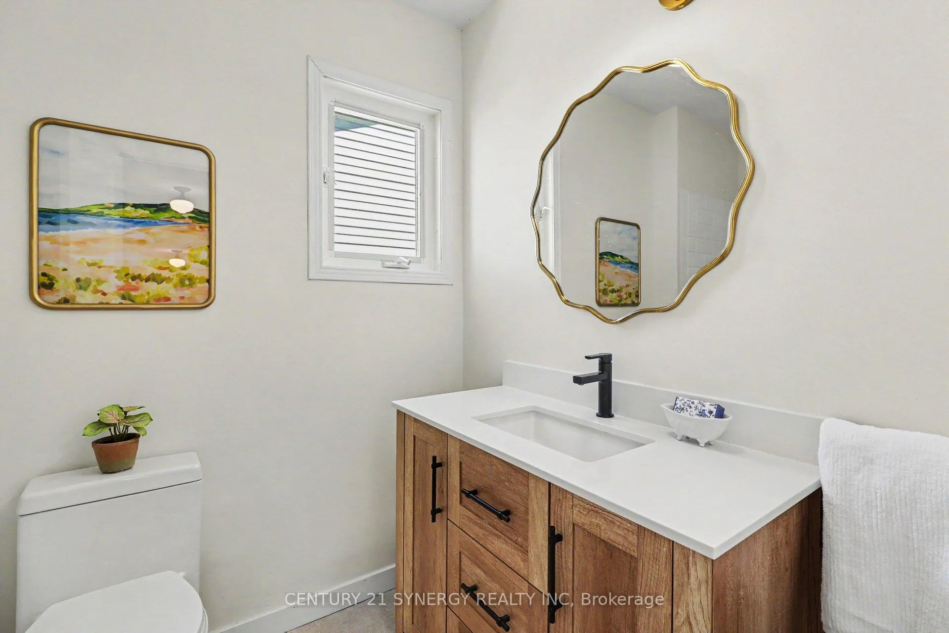 Photo 24 of 1078 Taffy Lane, Ottawa, Convent Glen North — HOMEH