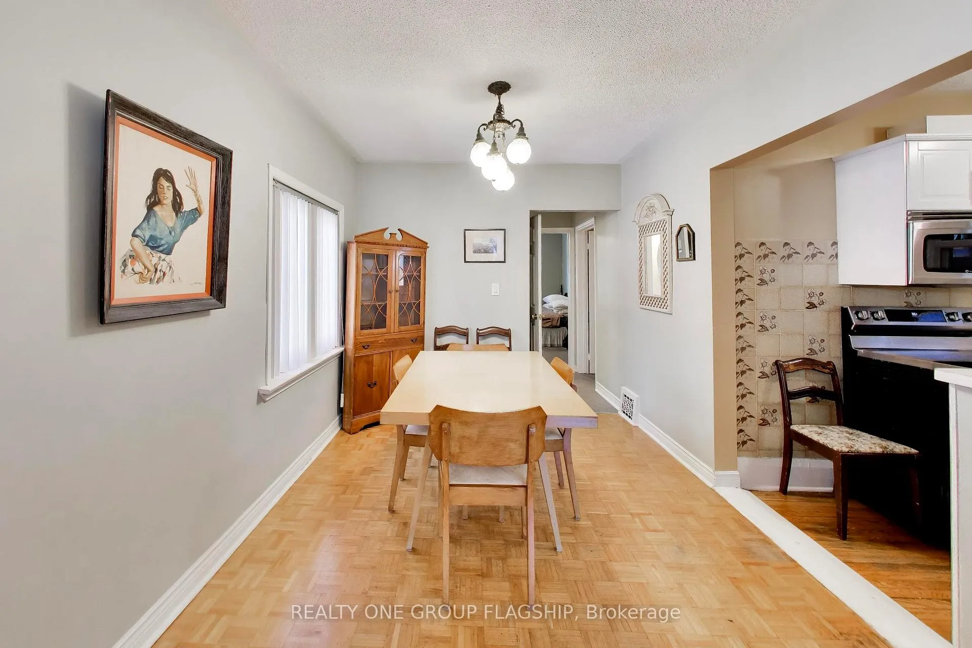 Photo 9 of 55 Frater Avenue, Toronto, Danforth Village-East York — HOMEH
