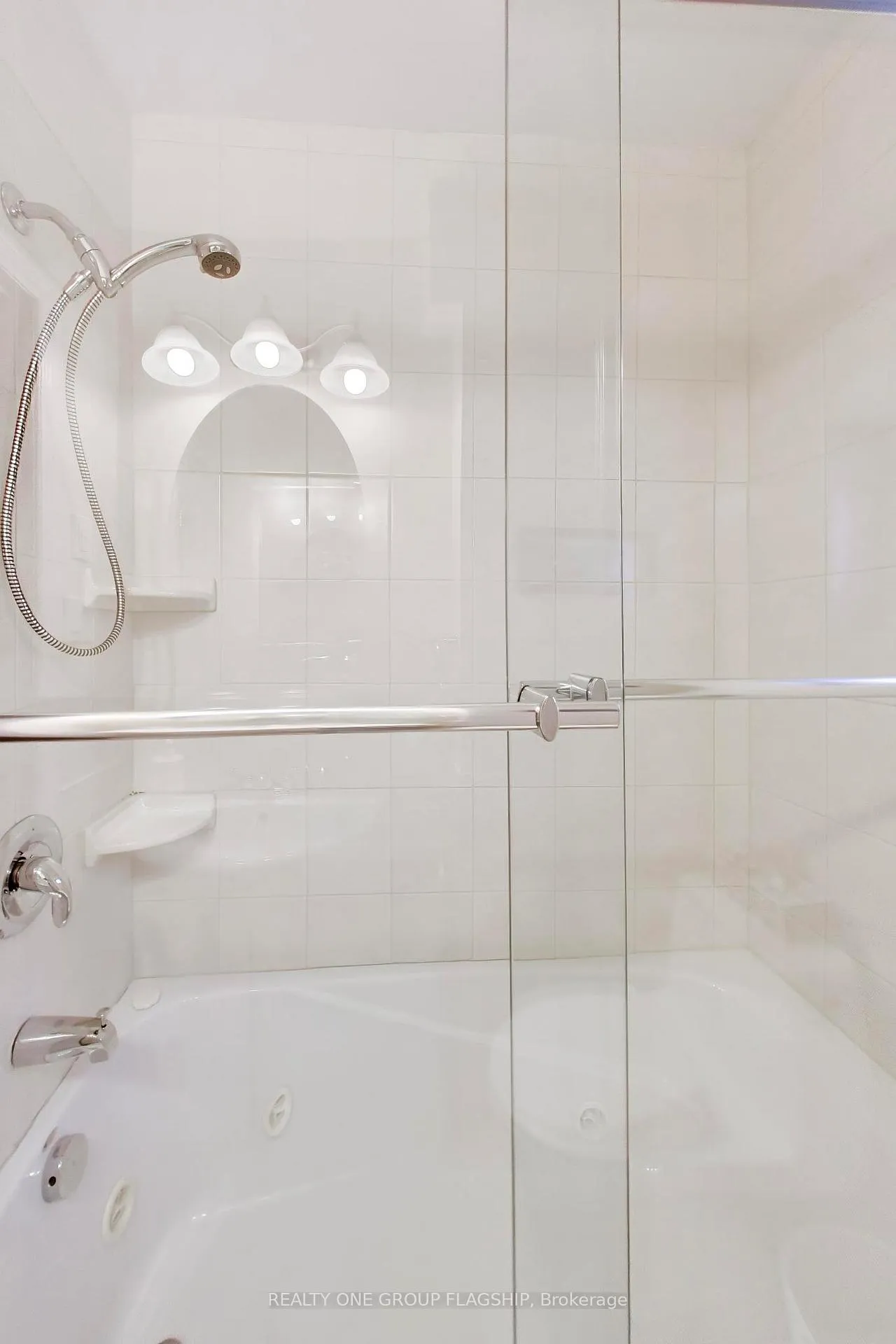 Photo 19 of 55 Frater Avenue, Toronto, Danforth Village-East York — HOMEH
