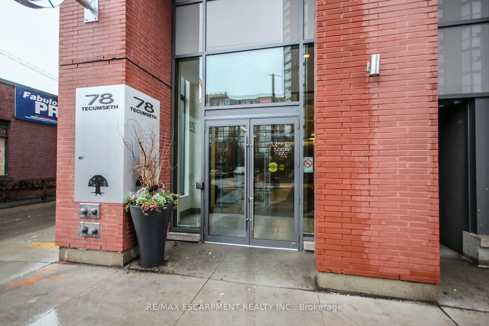 Photo 3 of Unit 1203, 78 Tecumseth Street, Toronto, Niagara — HOMEH