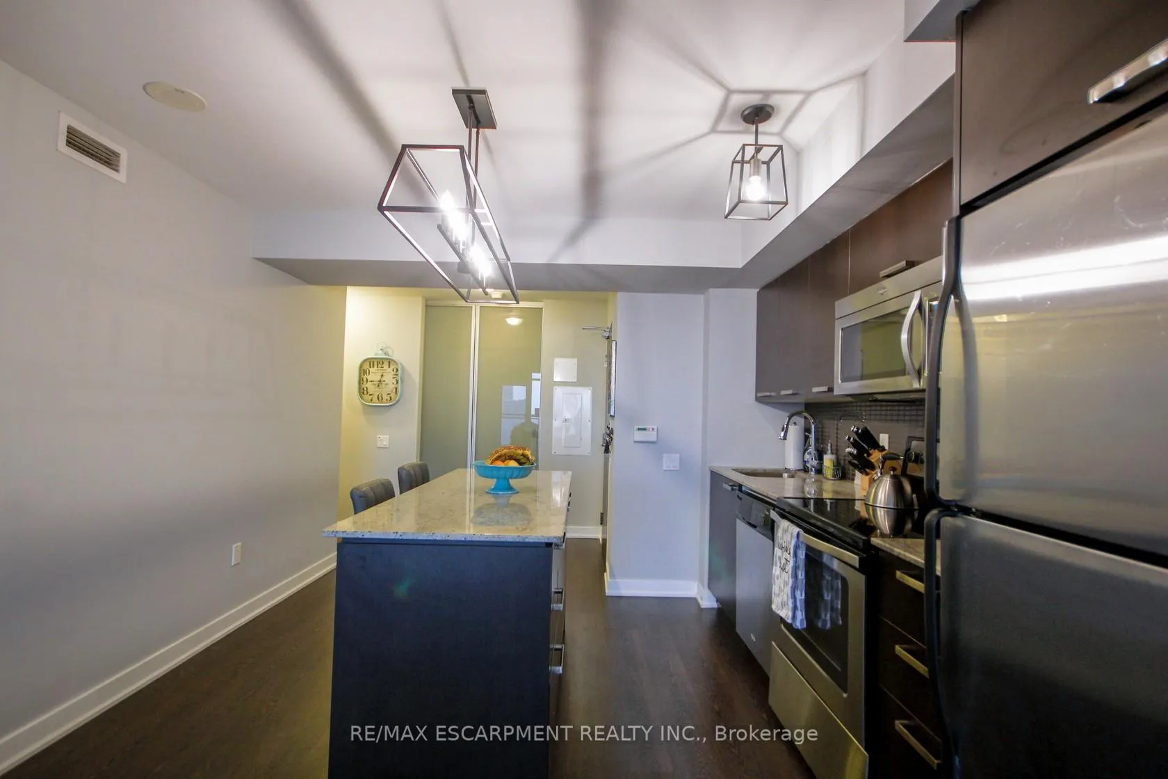 Photo 8 of Unit 1203, 78 Tecumseth Street, Toronto, Niagara — HOMEH