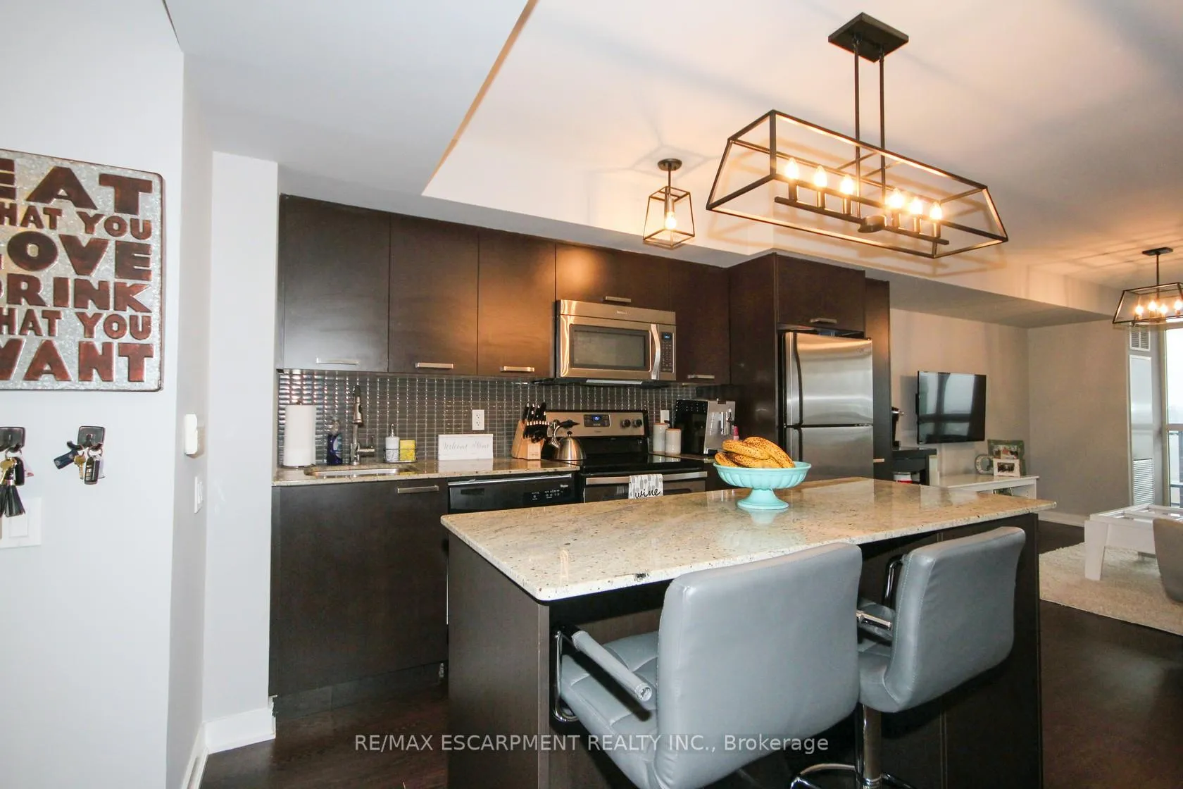 Photo 10 of Unit 1203, 78 Tecumseth Street, Toronto, Niagara — HOMEH