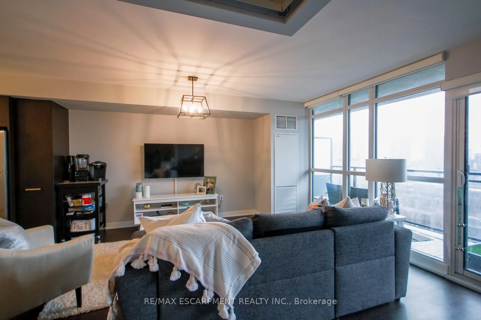 Photo 15 of Unit 1203, 78 Tecumseth Street, Toronto, Niagara — HOMEH