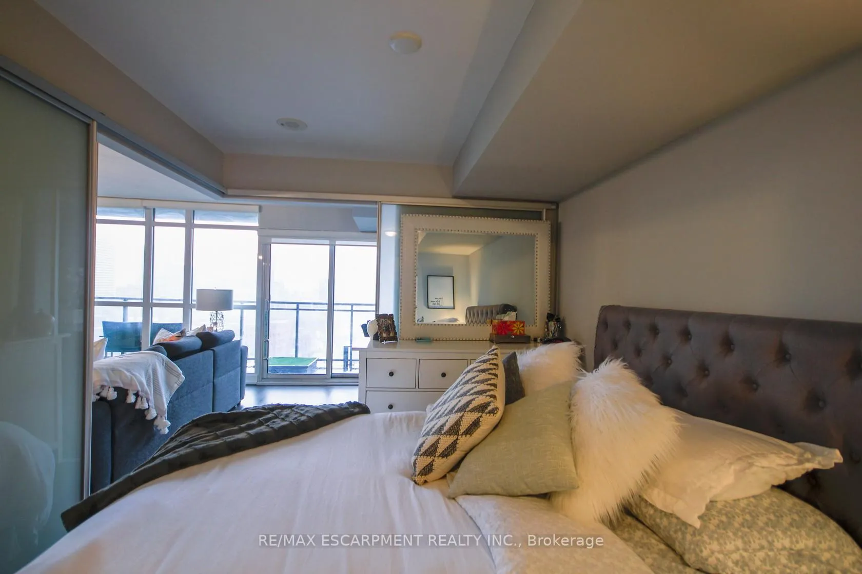 Photo 22 of Unit 1203, 78 Tecumseth Street, Toronto, Niagara — HOMEH