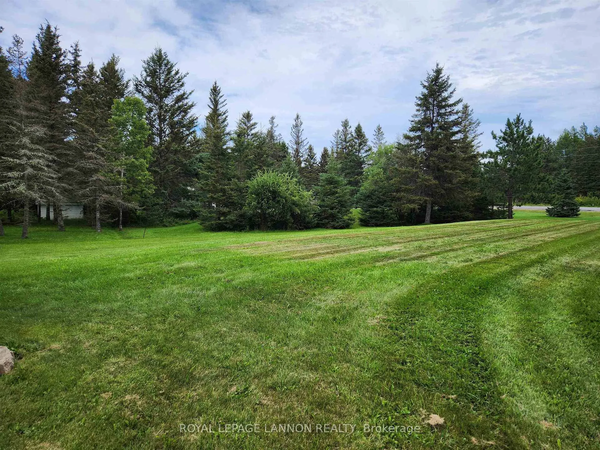 Photo 7 of 1589 Mountain Road, Thunder Bay, Mountain Road — HOMEH