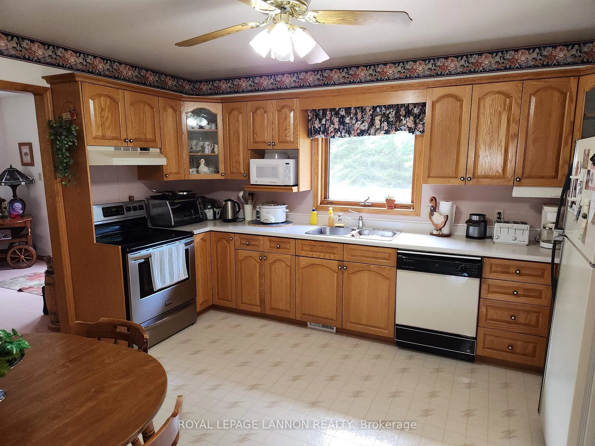 Photo 11 of 1589 Mountain Road, Thunder Bay, Mountain Road — HOMEH