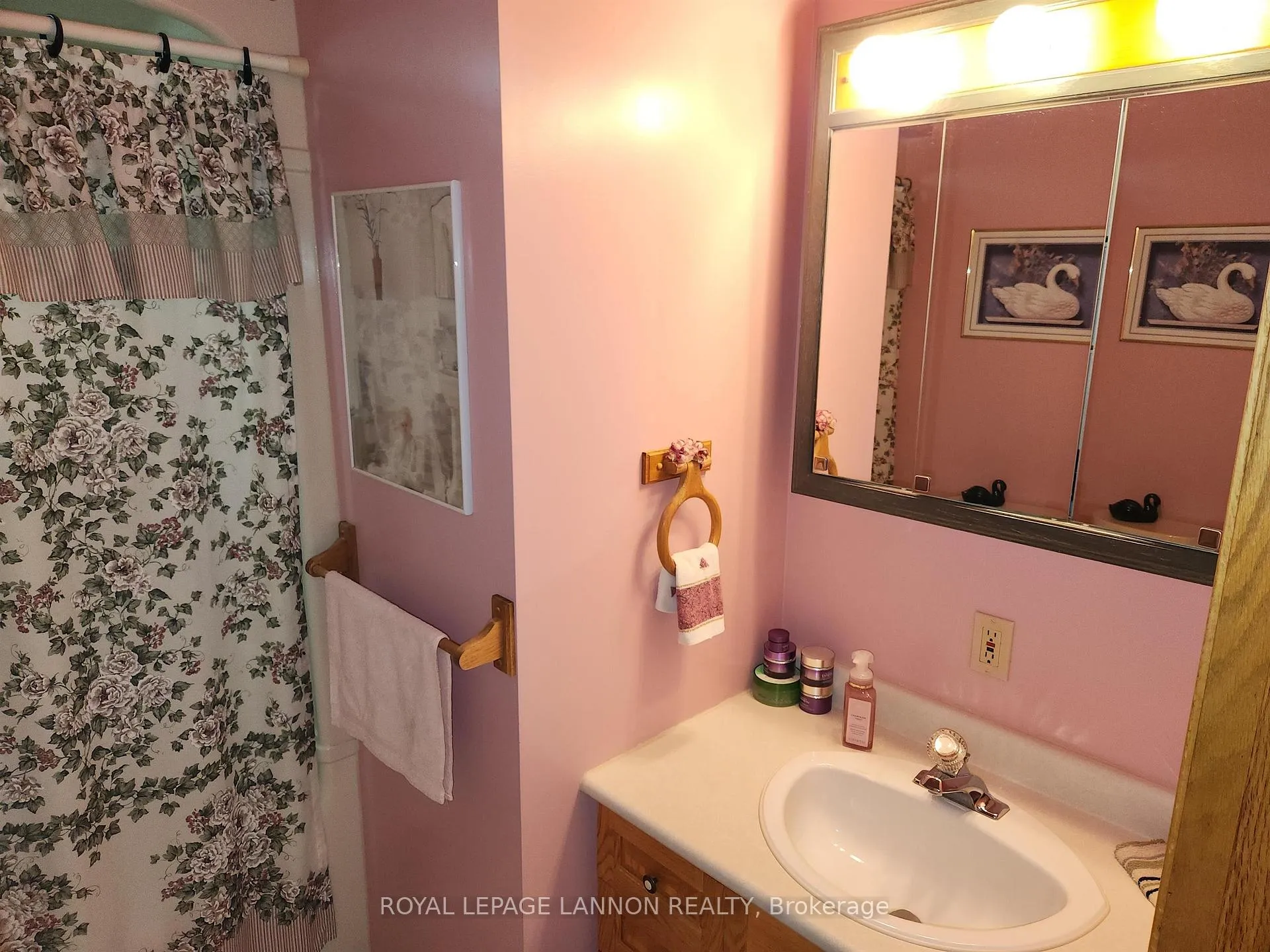 Photo 18 of 1589 Mountain Road, Thunder Bay, Mountain Road — HOMEH