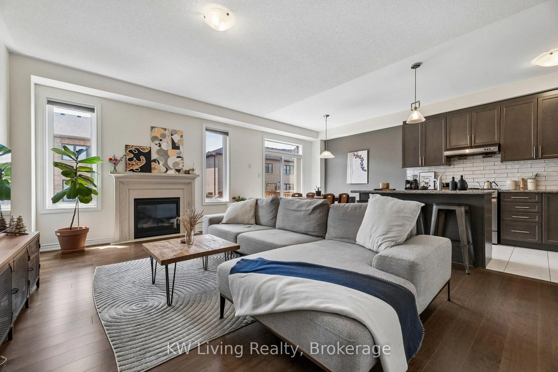 Photo 23 of 11 Auckland Drive, Whitby, Rural Whitby — HOMEH