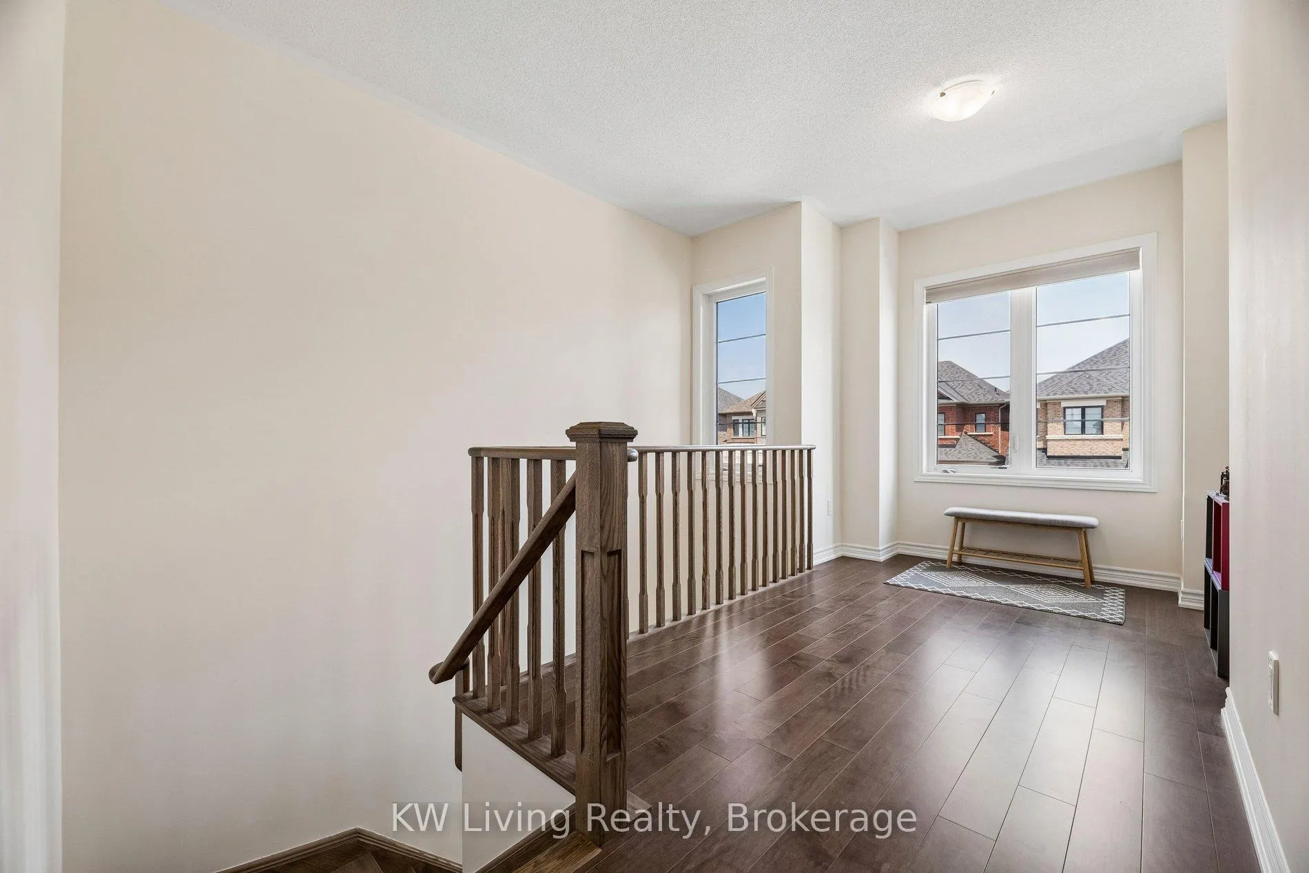 Photo 25 of 11 Auckland Drive, Whitby, Rural Whitby — HOMEH