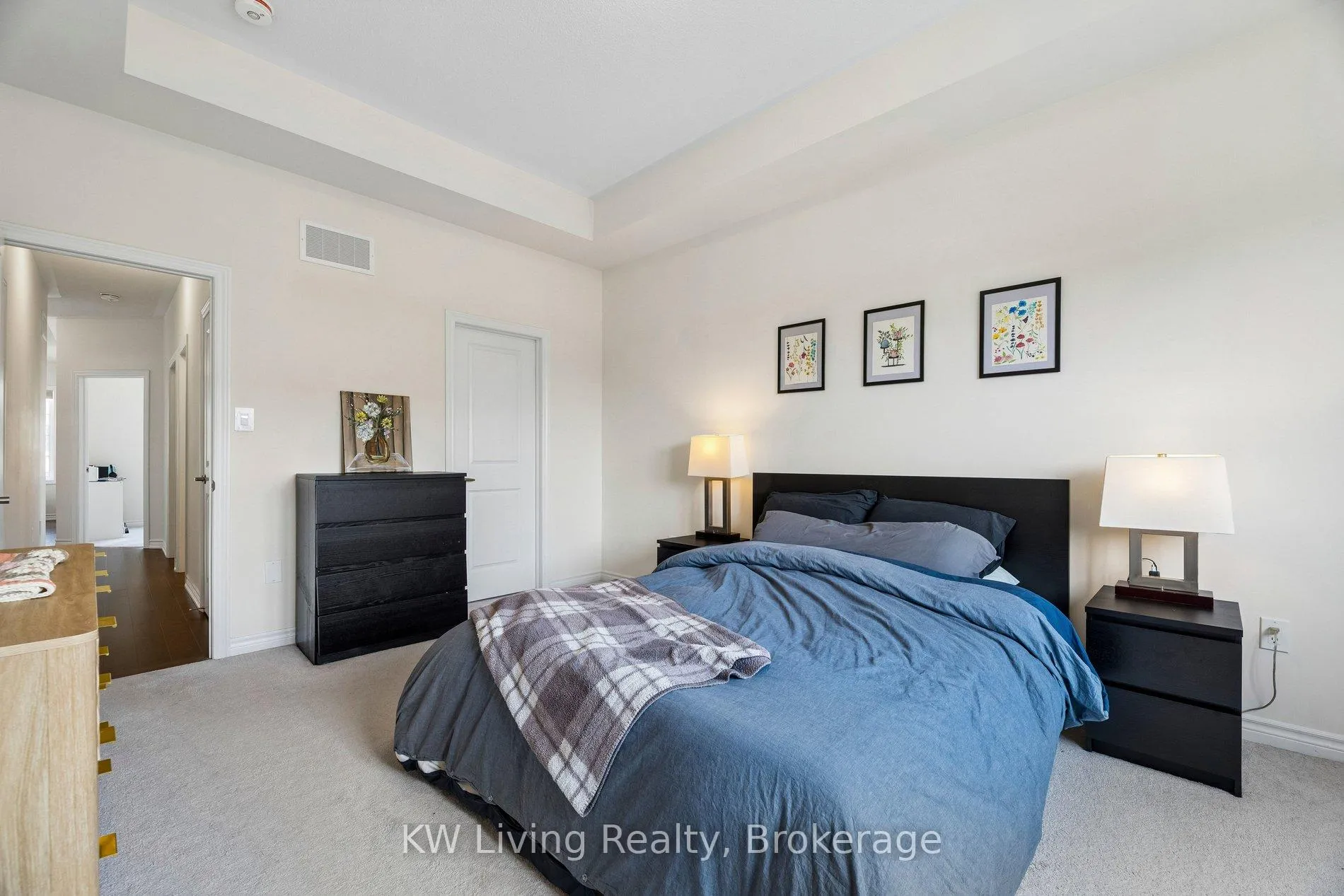Photo 36 of 11 Auckland Drive, Whitby, Rural Whitby — HOMEH