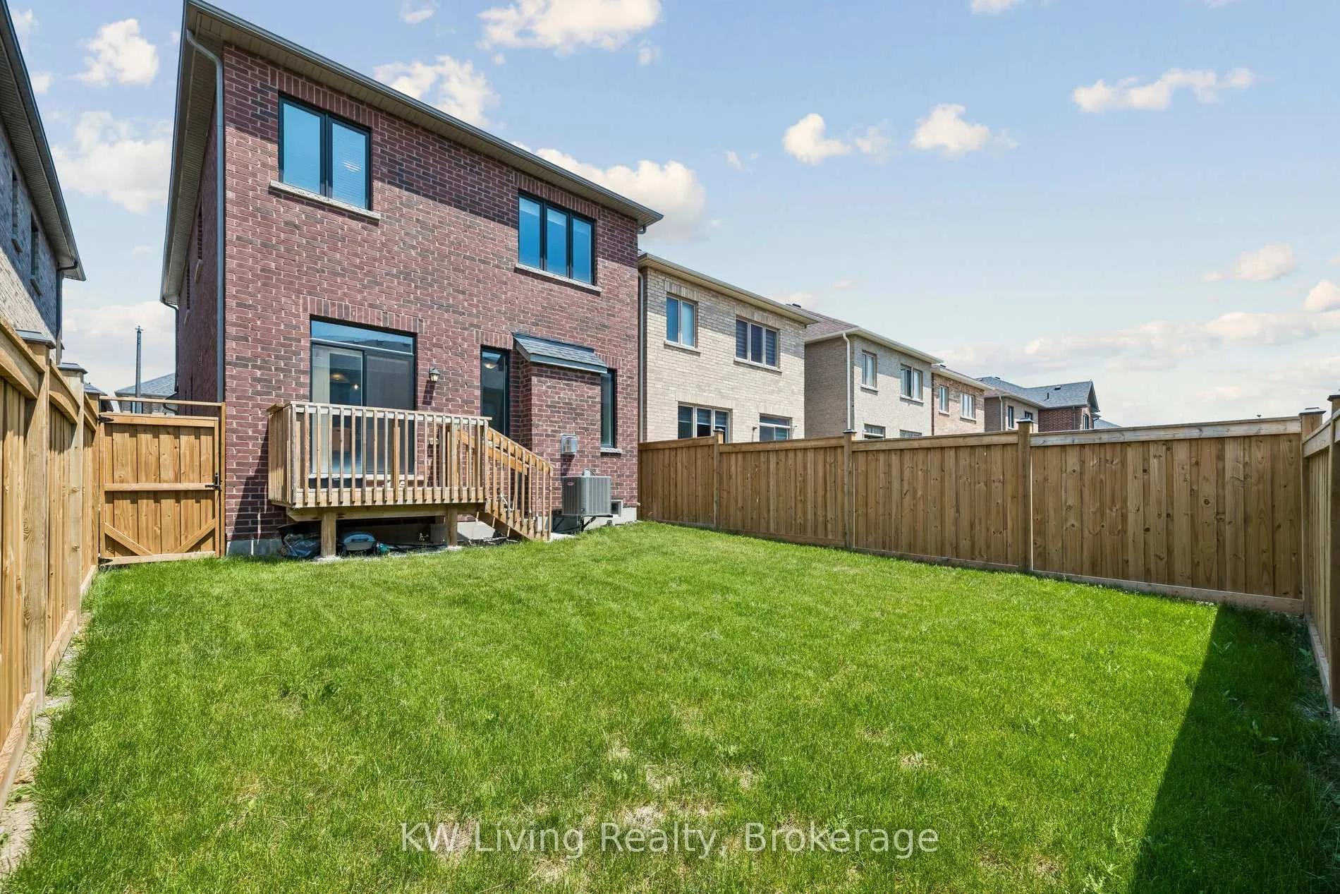 Photo 44 of 11 Auckland Drive, Whitby, Rural Whitby — HOMEH
