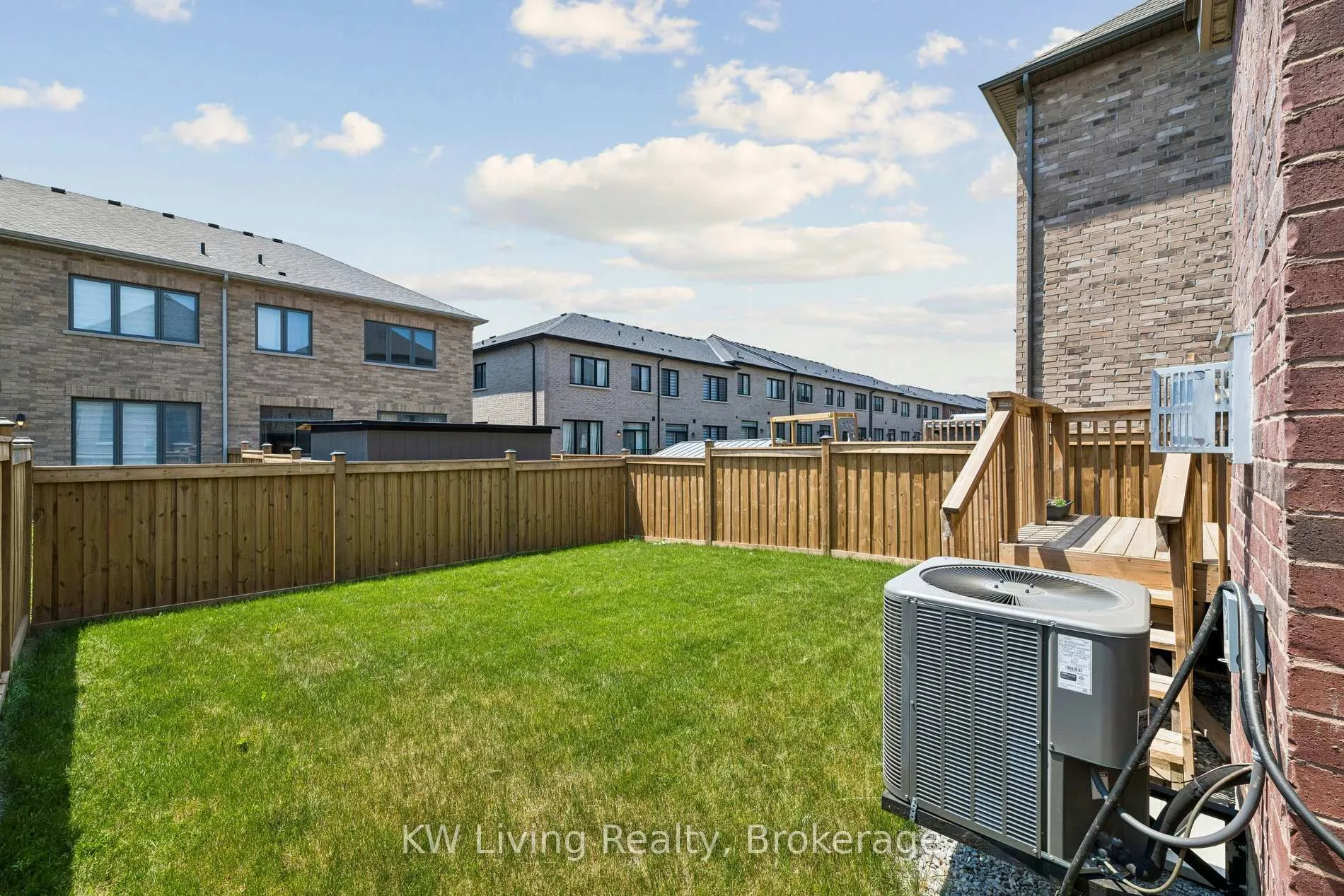 Photo 47 of 11 Auckland Drive, Whitby, Rural Whitby — HOMEH