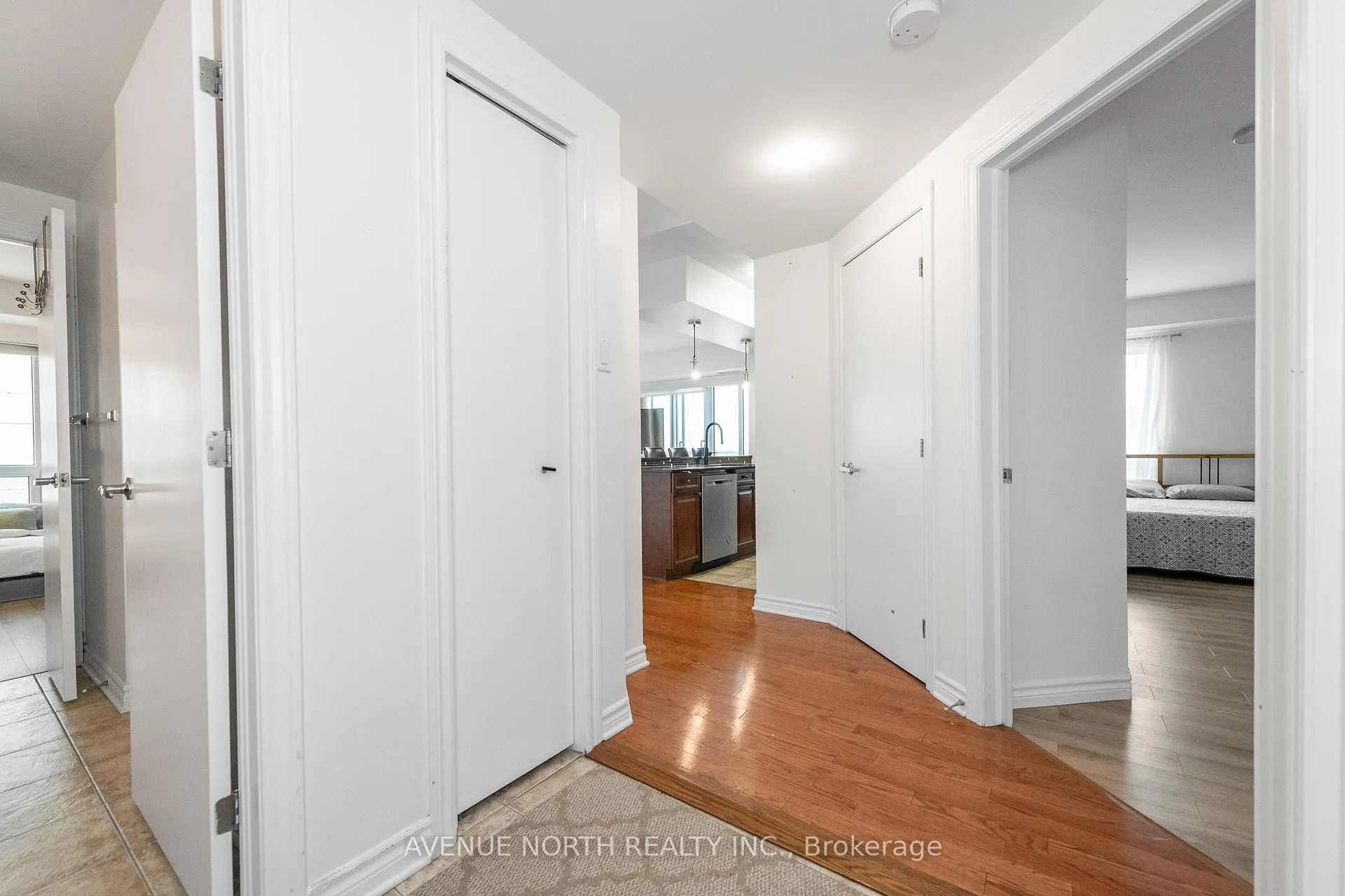 Photo 7 of Unit 912, 200 Rideau Street, Ottawa, Sandy Hill — HOMEH