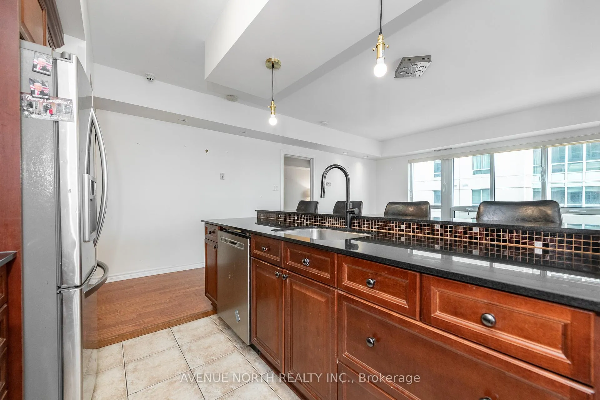Photo 10 of Unit 912, 200 Rideau Street, Ottawa, Sandy Hill — HOMEH
