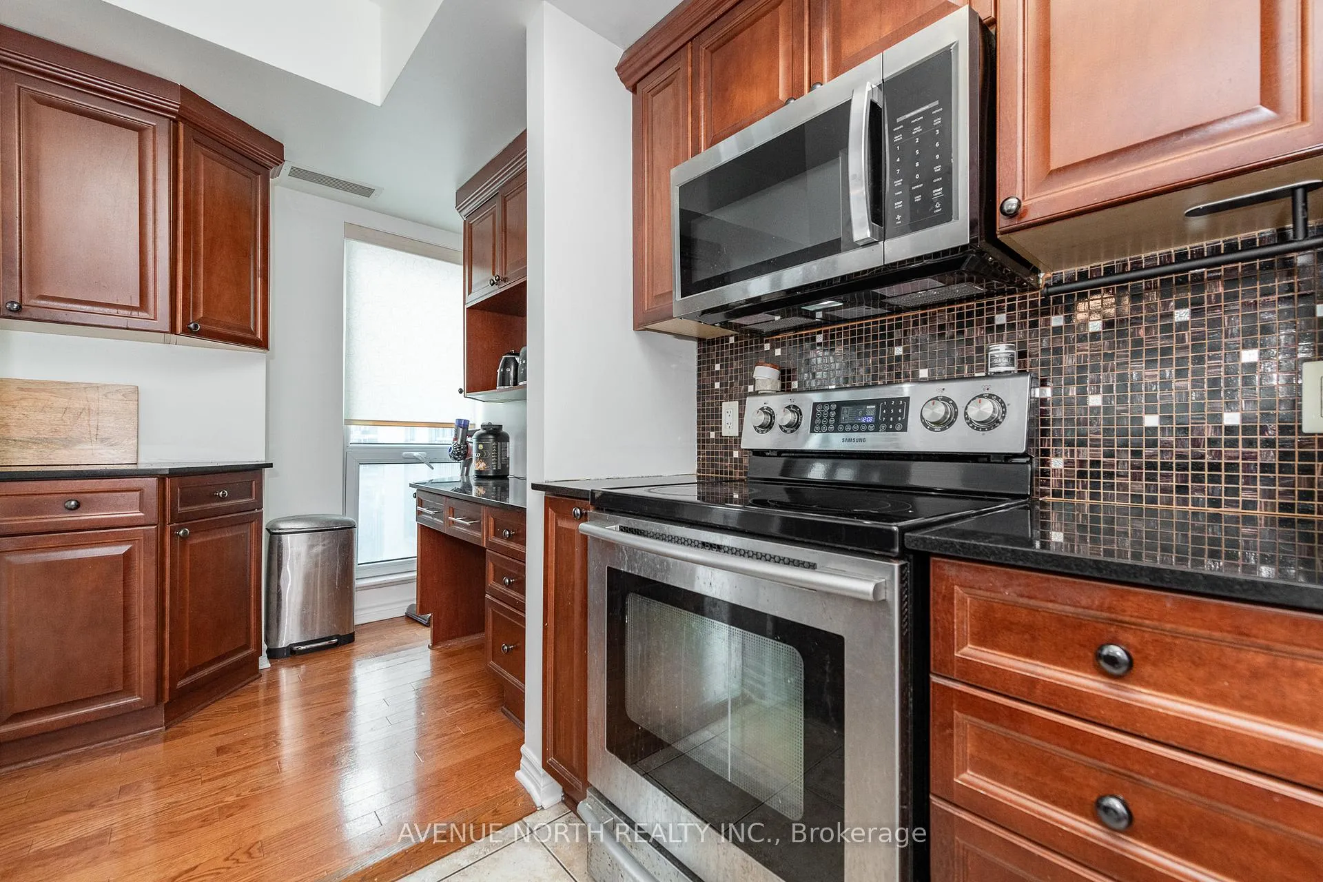 Photo 13 of Unit 912, 200 Rideau Street, Ottawa, Sandy Hill — HOMEH