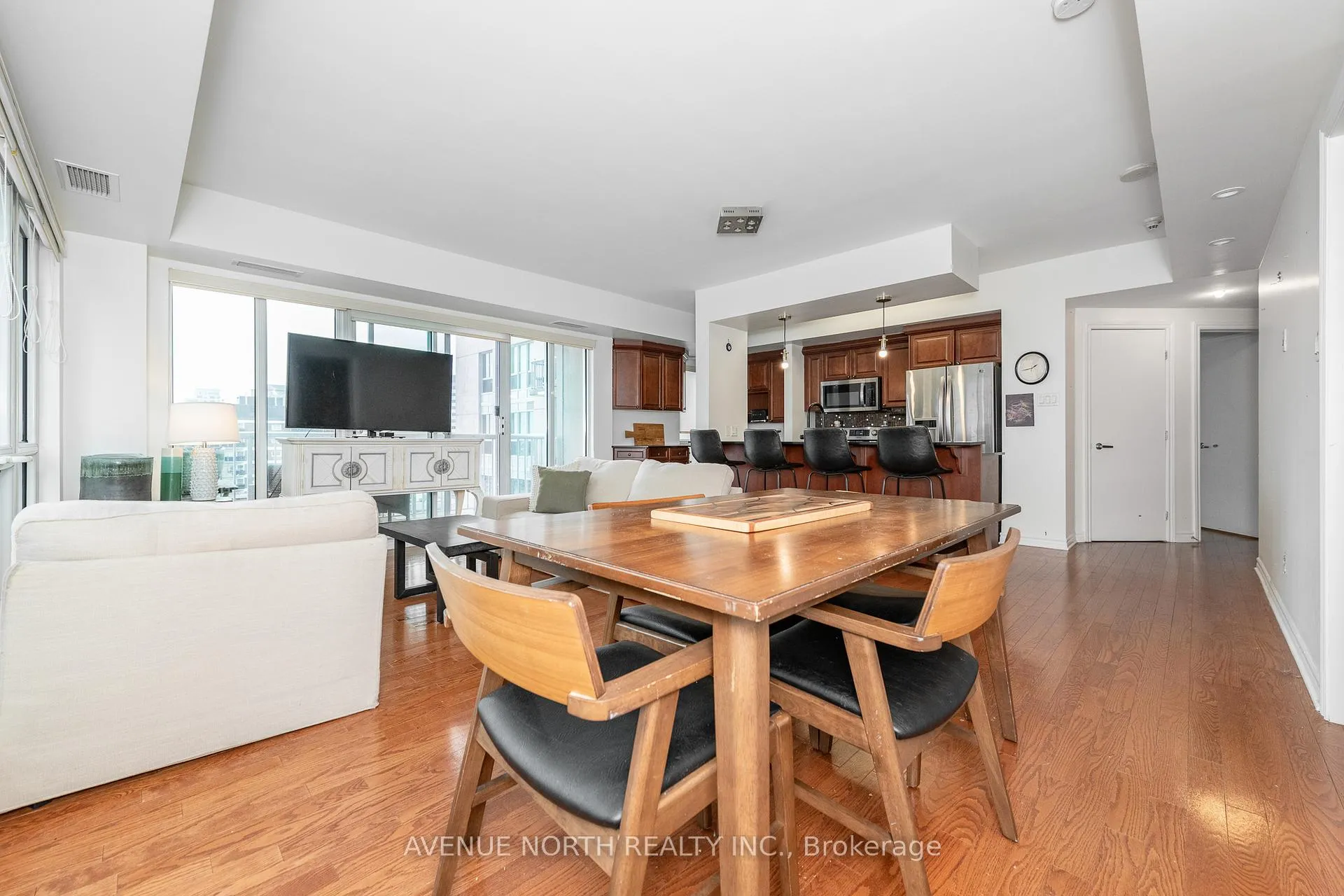 Photo 16 of Unit 912, 200 Rideau Street, Ottawa, Sandy Hill — HOMEH