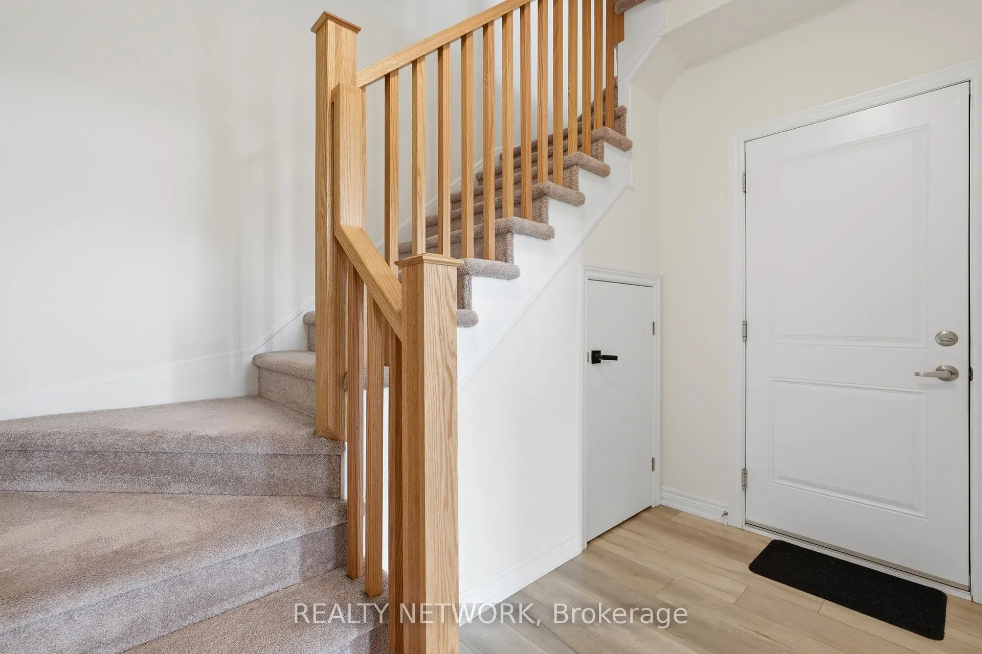 Photo 8 of 13 Rachel Drive, Hamilton, Winona Park — HOMEH