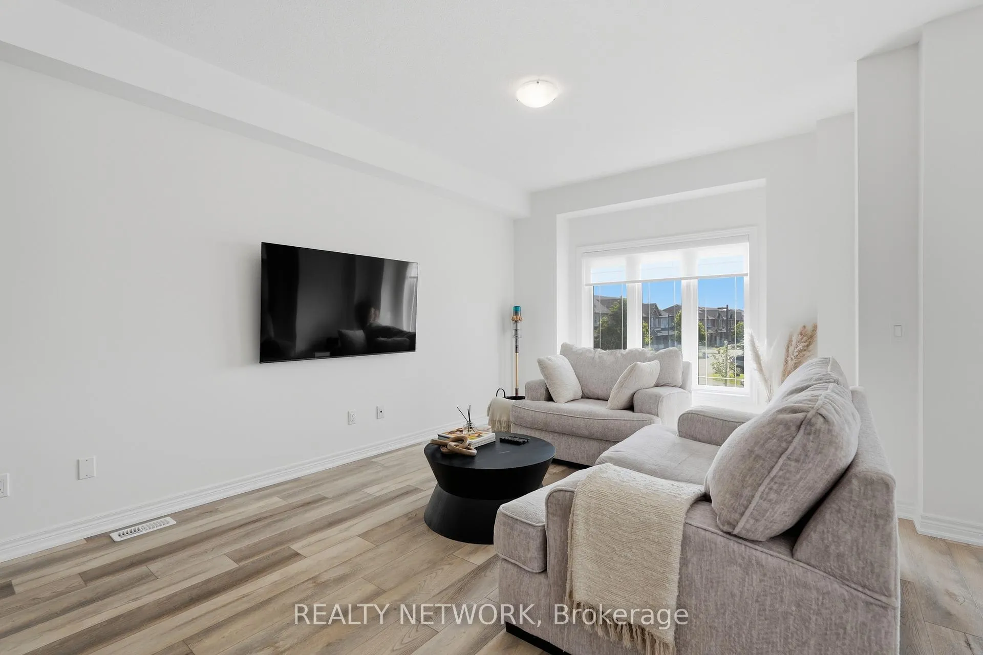Photo 17 of 13 Rachel Drive, Hamilton, Winona Park — HOMEH
