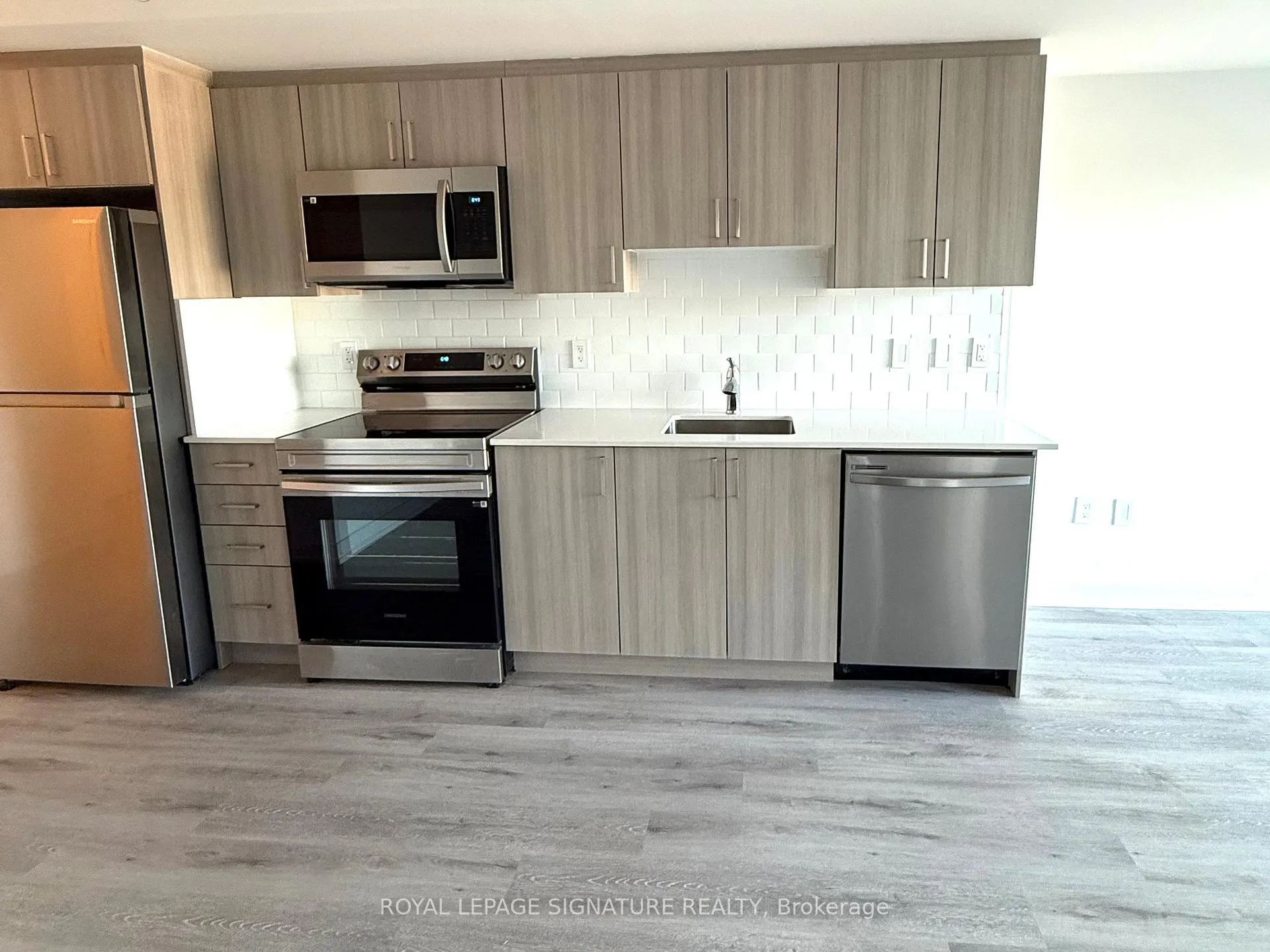 Front of Unit 321, 556 Marlee Avenue