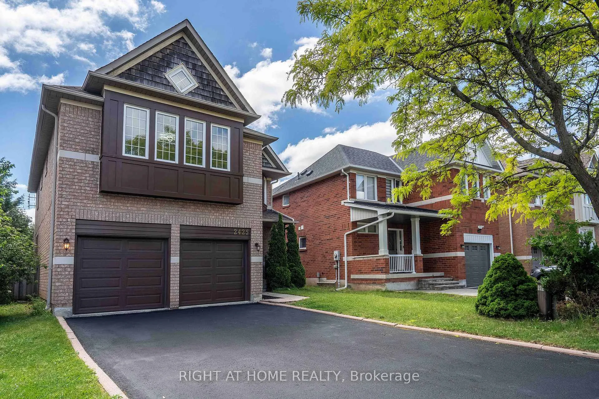 Photo 2 of 2425 Nichols Drive, Oakville, Wedgewood Creek — HOMEH