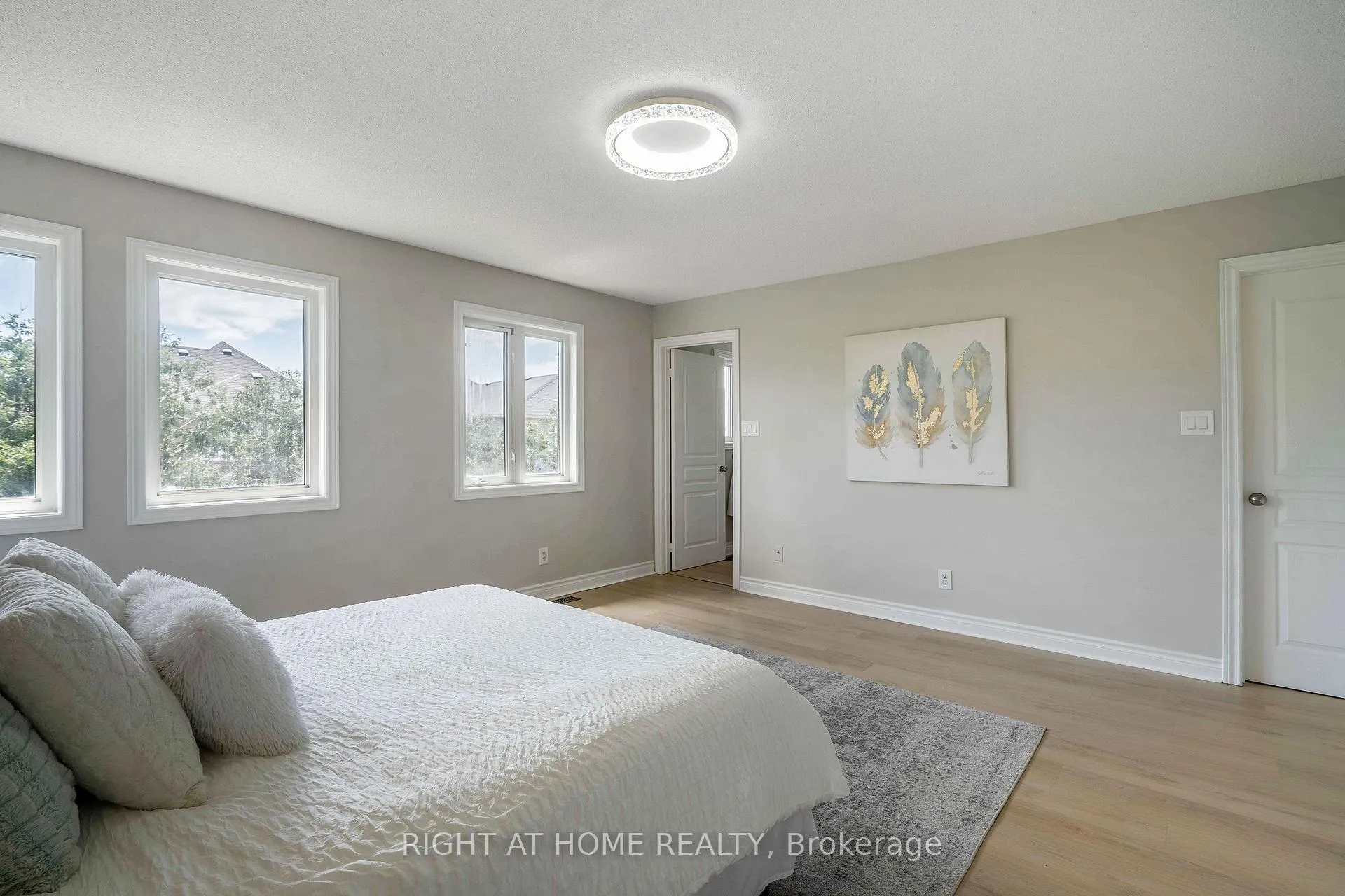 Photo 28 of 2425 Nichols Drive, Oakville, Wedgewood Creek — HOMEH