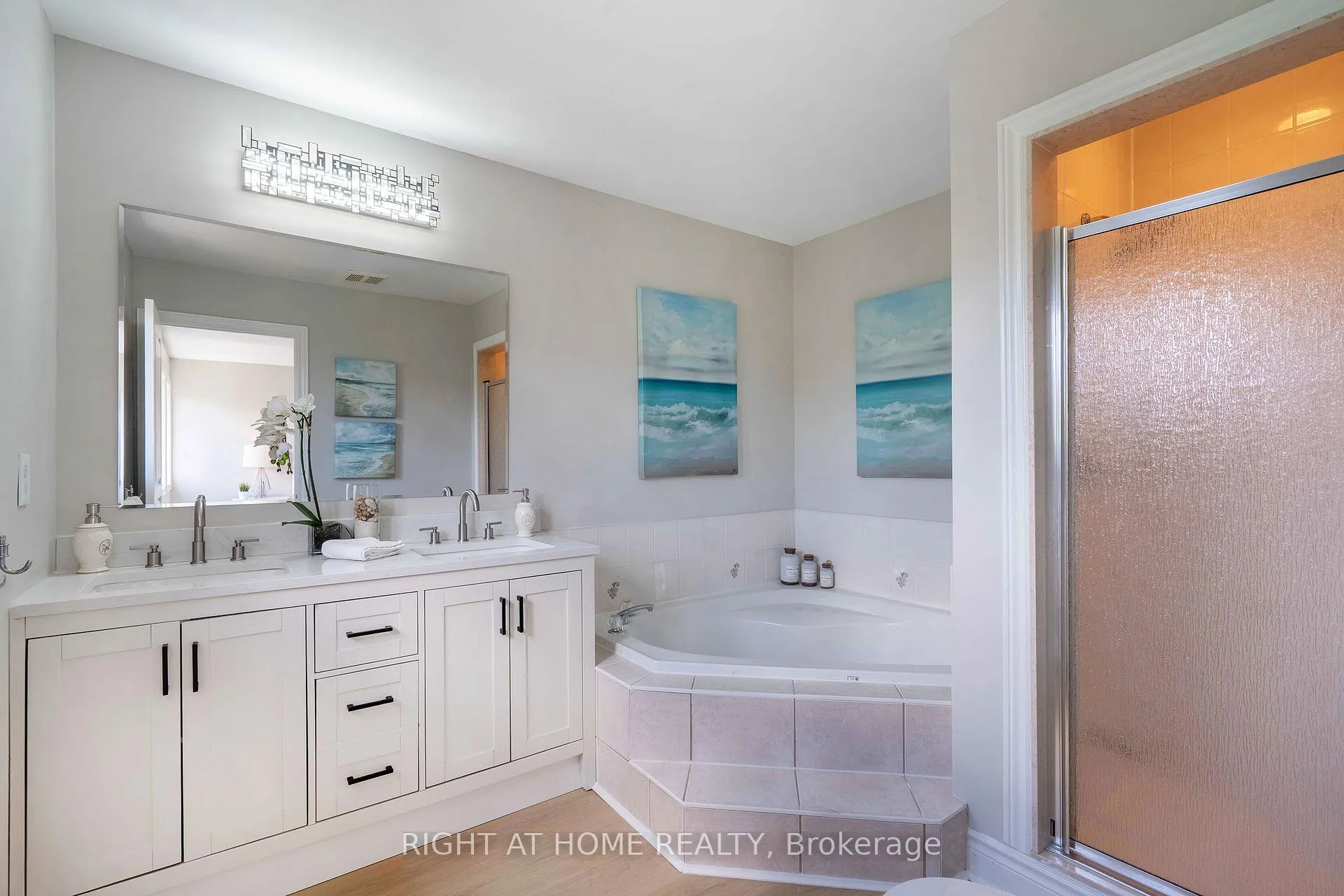 Photo 30 of 2425 Nichols Drive, Oakville, Wedgewood Creek — HOMEH