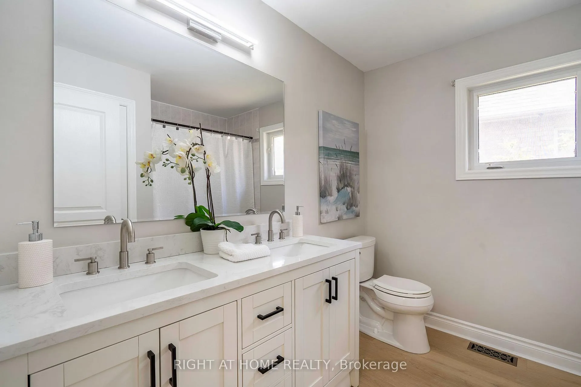 Photo 42 of 2425 Nichols Drive, Oakville, Wedgewood Creek — HOMEH