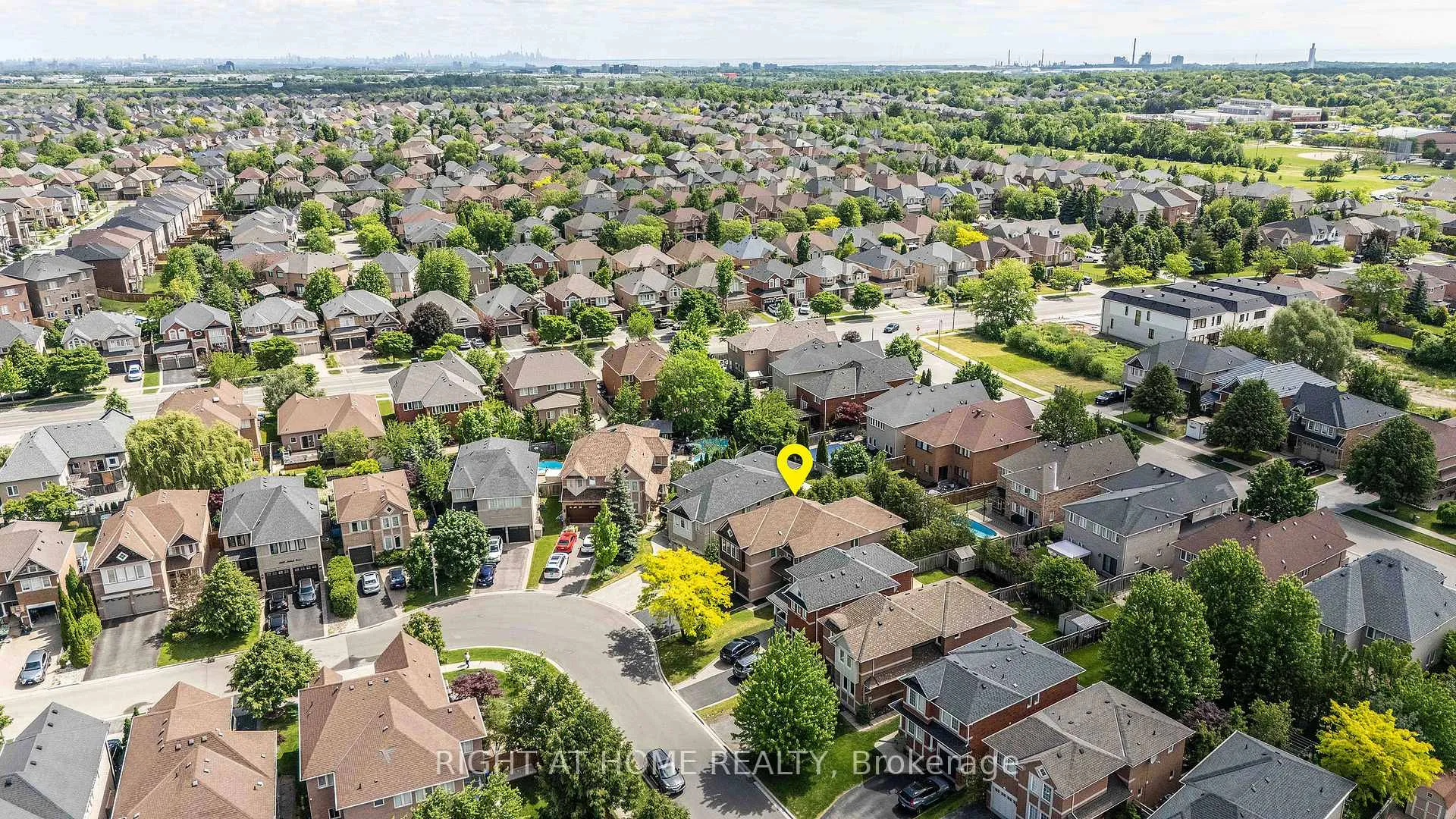 Photo 49 of 2425 Nichols Drive, Oakville, Wedgewood Creek — HOMEH
