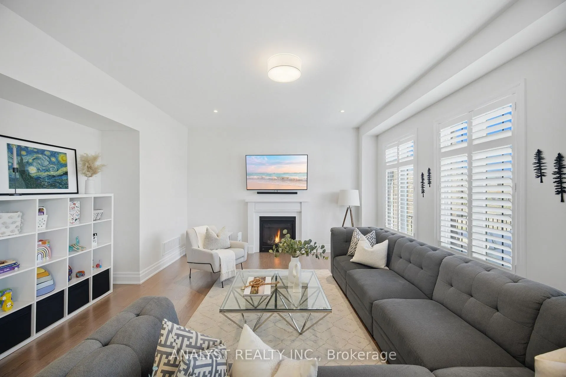 Photo 9 of 189 McMichael Avenue, Vaughan, Kleinburg — HOMEH