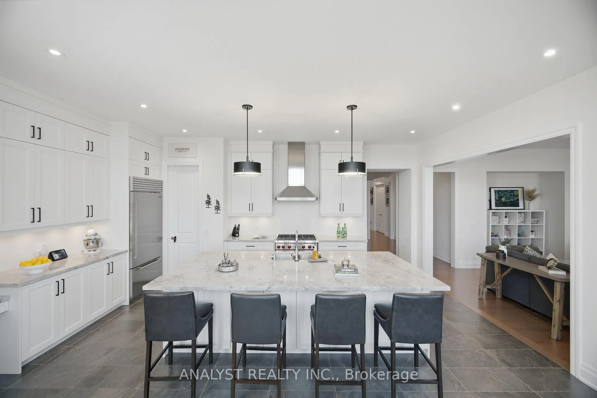 Photo 11 of 189 McMichael Avenue, Vaughan, Kleinburg — HOMEH