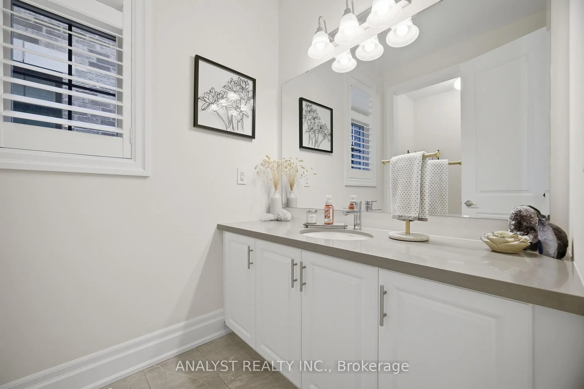 Photo 20 of 189 McMichael Avenue, Vaughan, Kleinburg — HOMEH