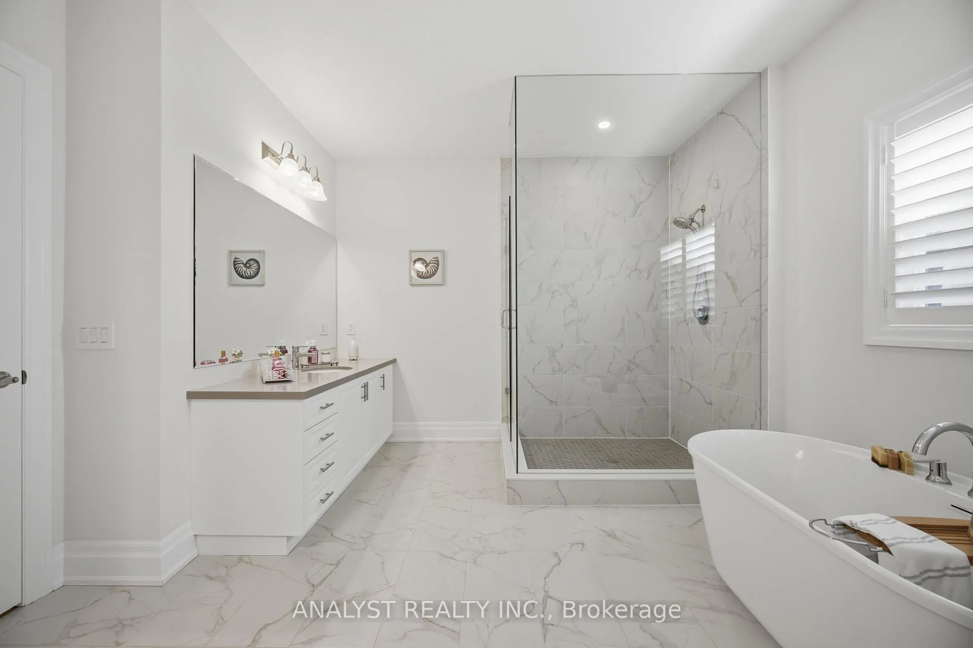 Photo 32 of 189 McMichael Avenue, Vaughan, Kleinburg — HOMEH