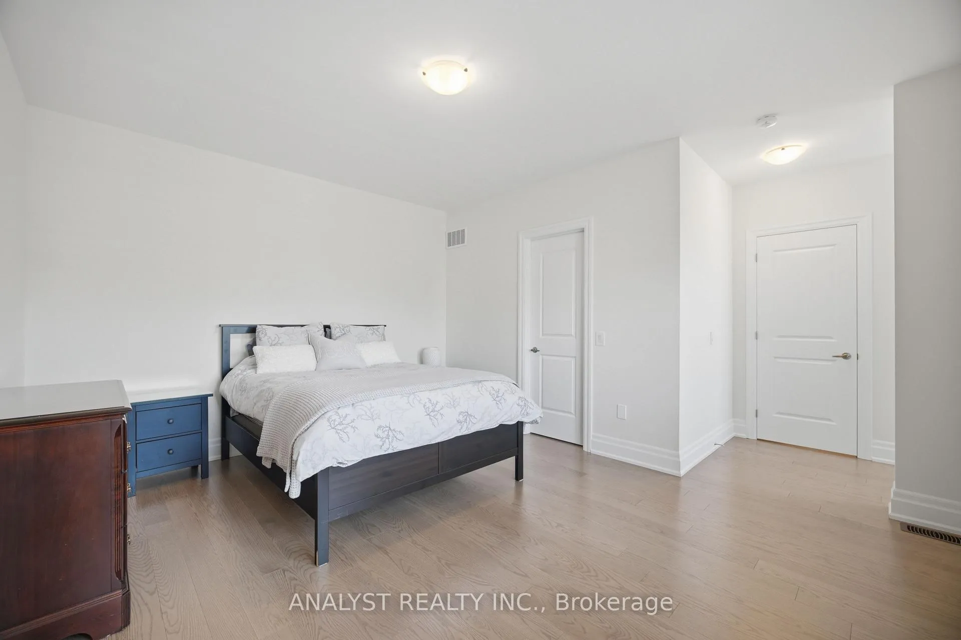 Photo 35 of 189 McMichael Avenue, Vaughan, Kleinburg — HOMEH