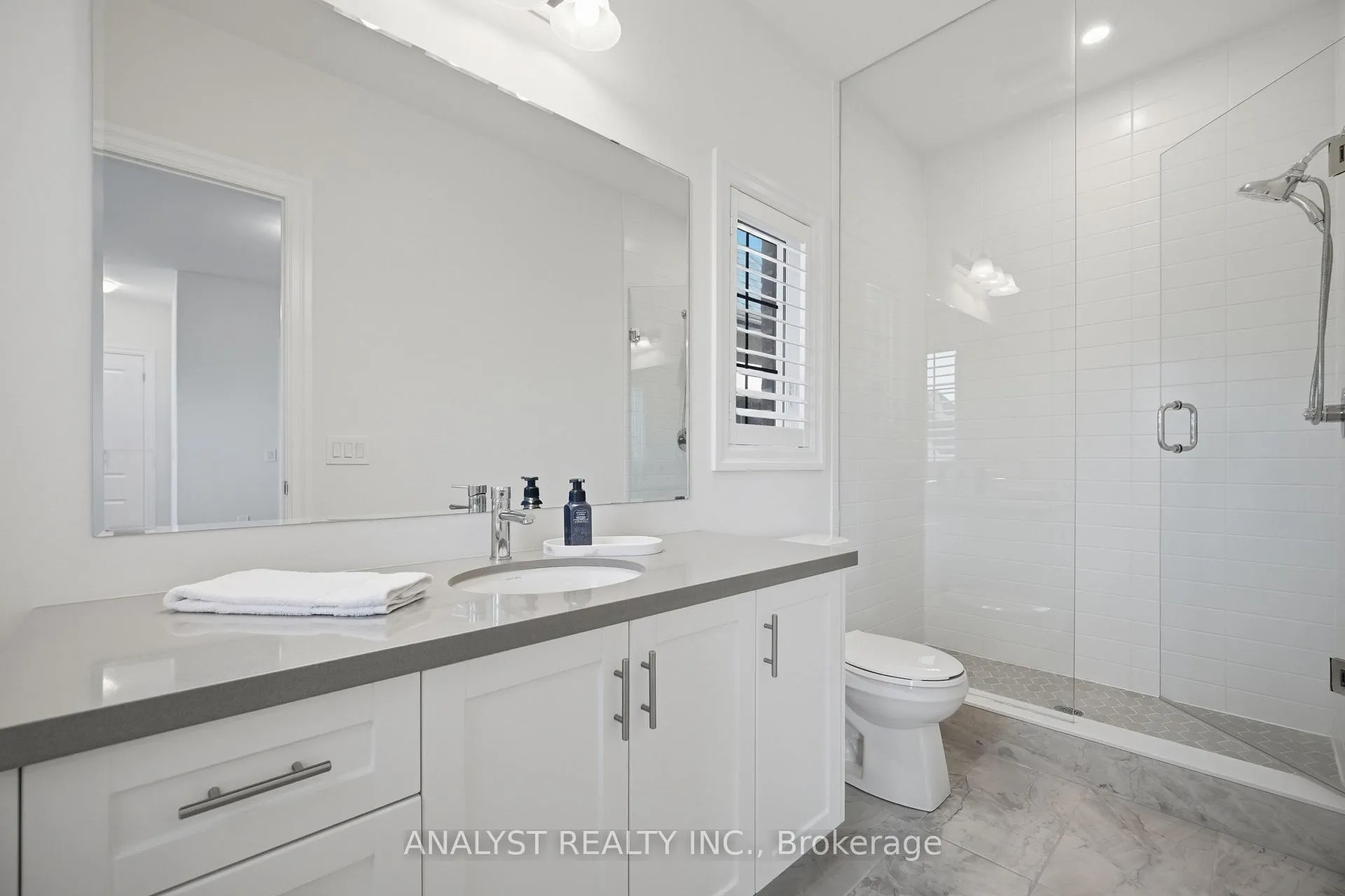 Photo 38 of 189 McMichael Avenue, Vaughan, Kleinburg — HOMEH