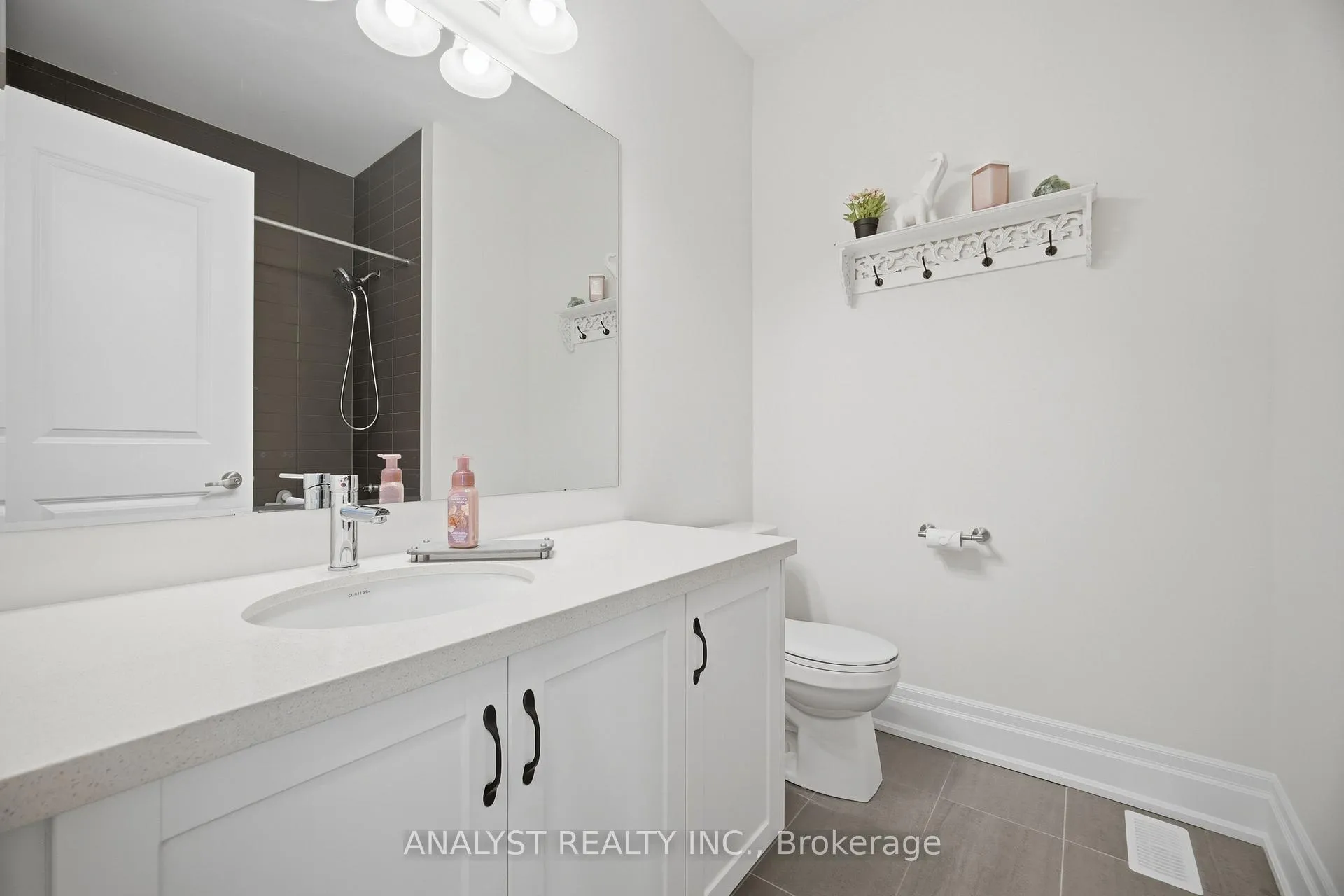 Photo 41 of 189 McMichael Avenue, Vaughan, Kleinburg — HOMEH