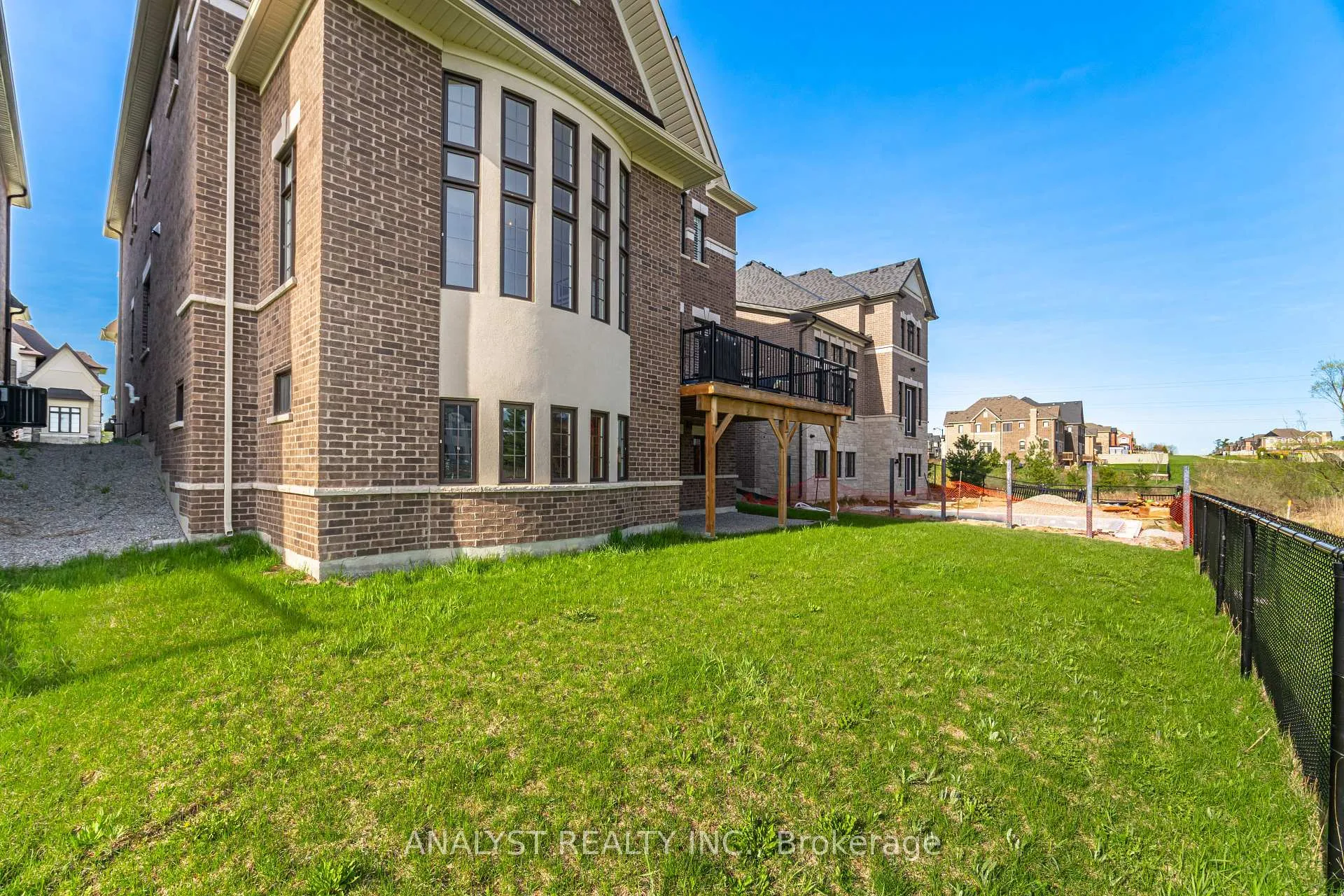 Photo 49 of 189 McMichael Avenue, Vaughan, Kleinburg — HOMEH
