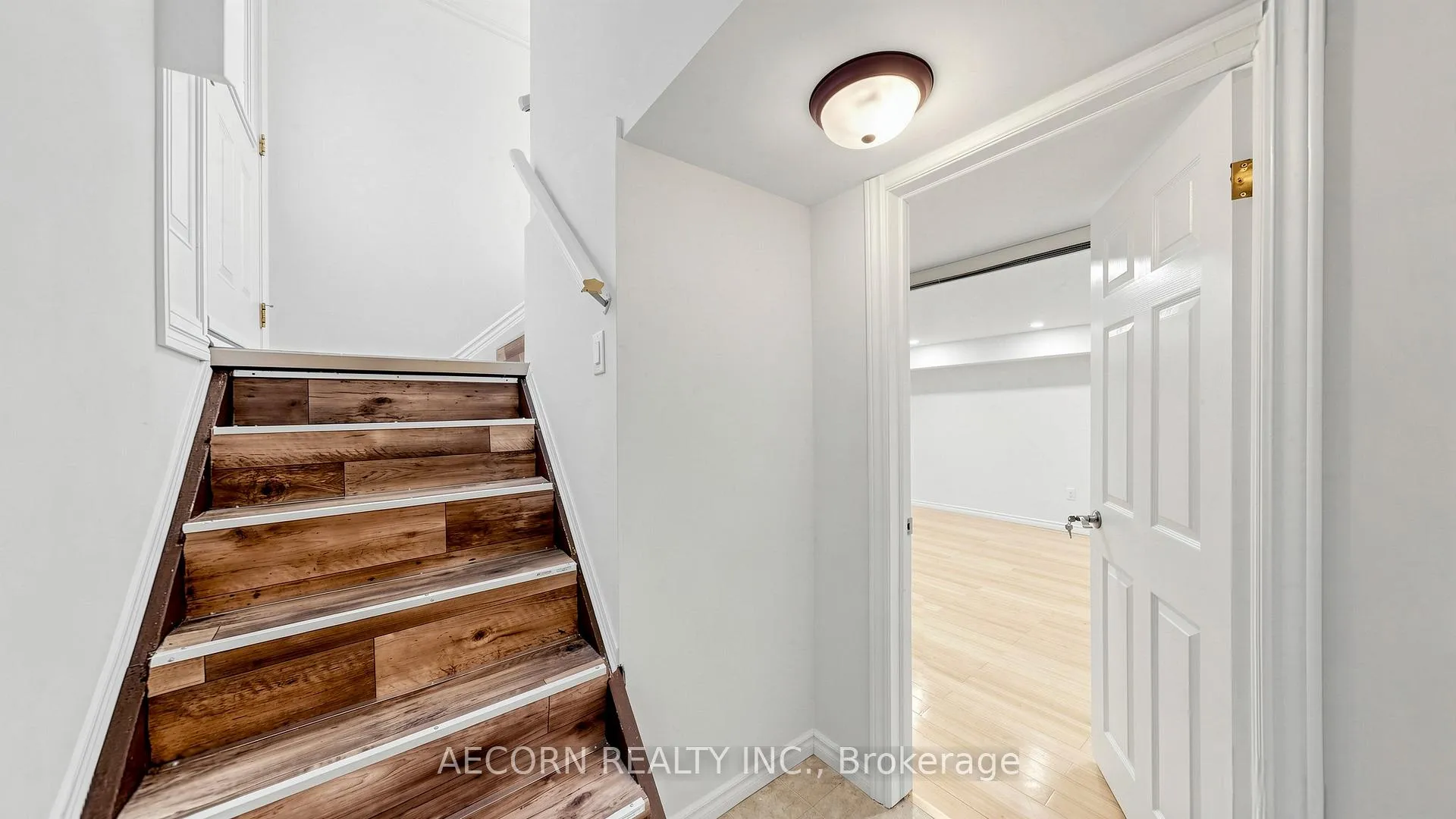 Photo 22 of 17 Richardson Drive, Aurora, Aurora Highlands — HOMEH