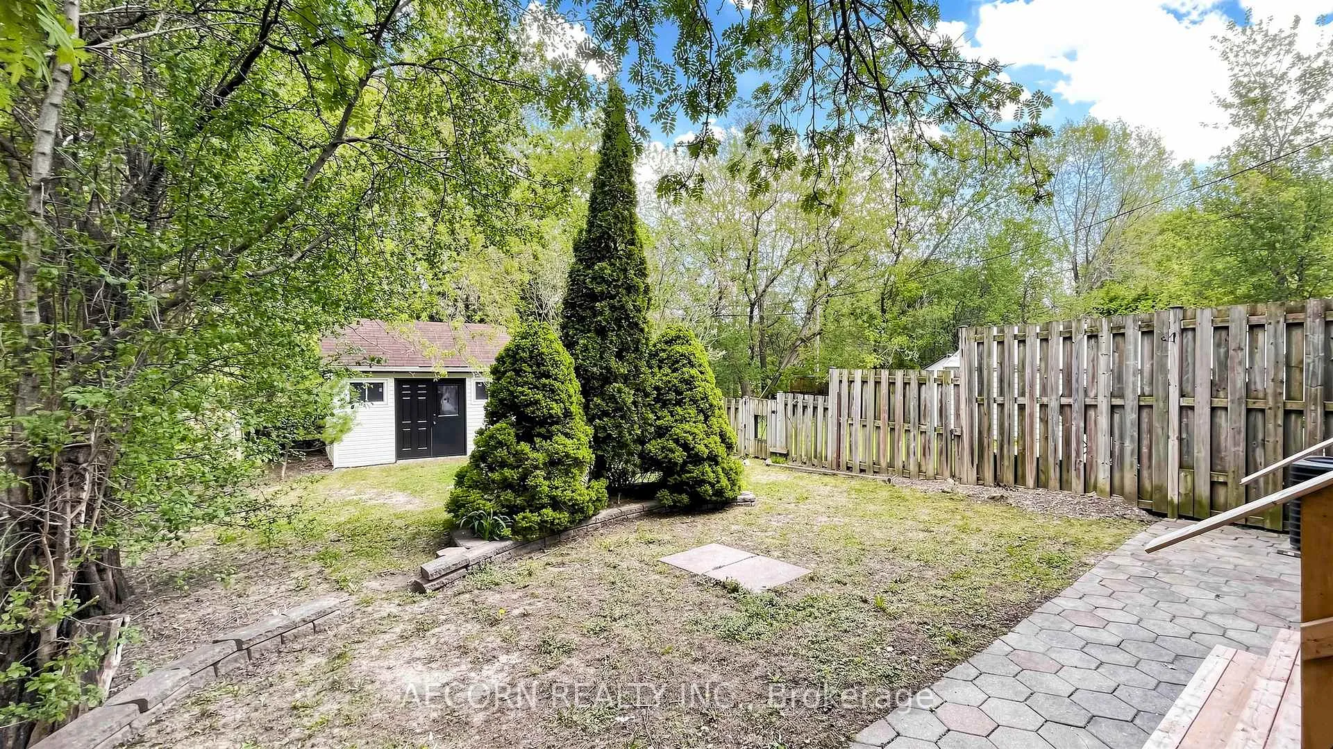 Photo 28 of 17 Richardson Drive, Aurora, Aurora Highlands — HOMEH