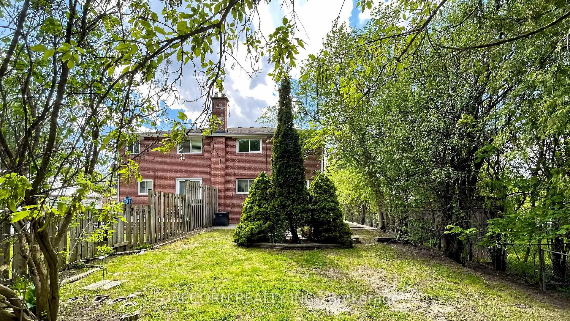 Photo 29 of 17 Richardson Drive, Aurora, Aurora Highlands — HOMEH