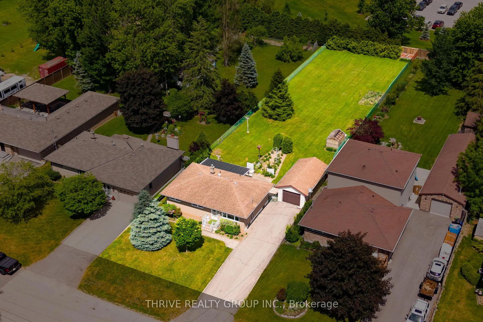 Photo 1 of 660 Gordon Avenue, London, South O — HOMEH