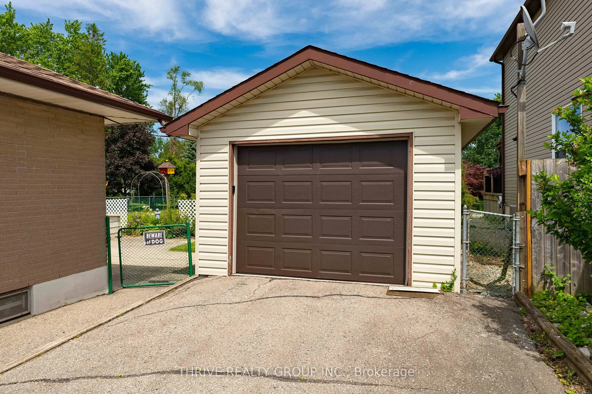 Photo 7 of 660 Gordon Avenue, London, South O — HOMEH