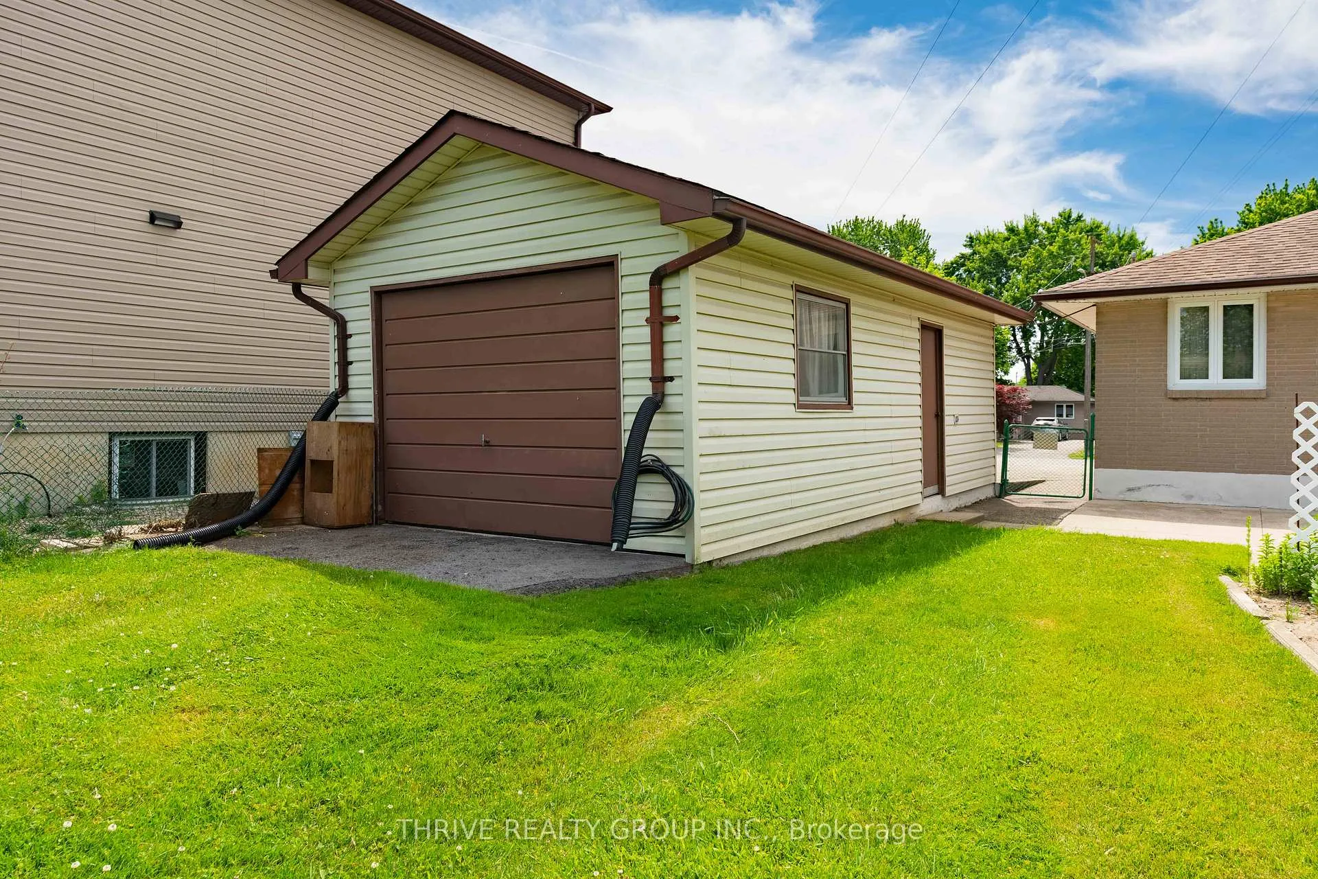 Photo 8 of 660 Gordon Avenue, London, South O — HOMEH