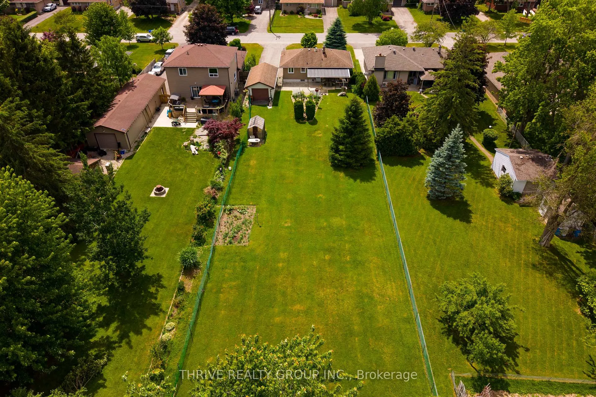 Photo 15 of 660 Gordon Avenue, London, South O — HOMEH