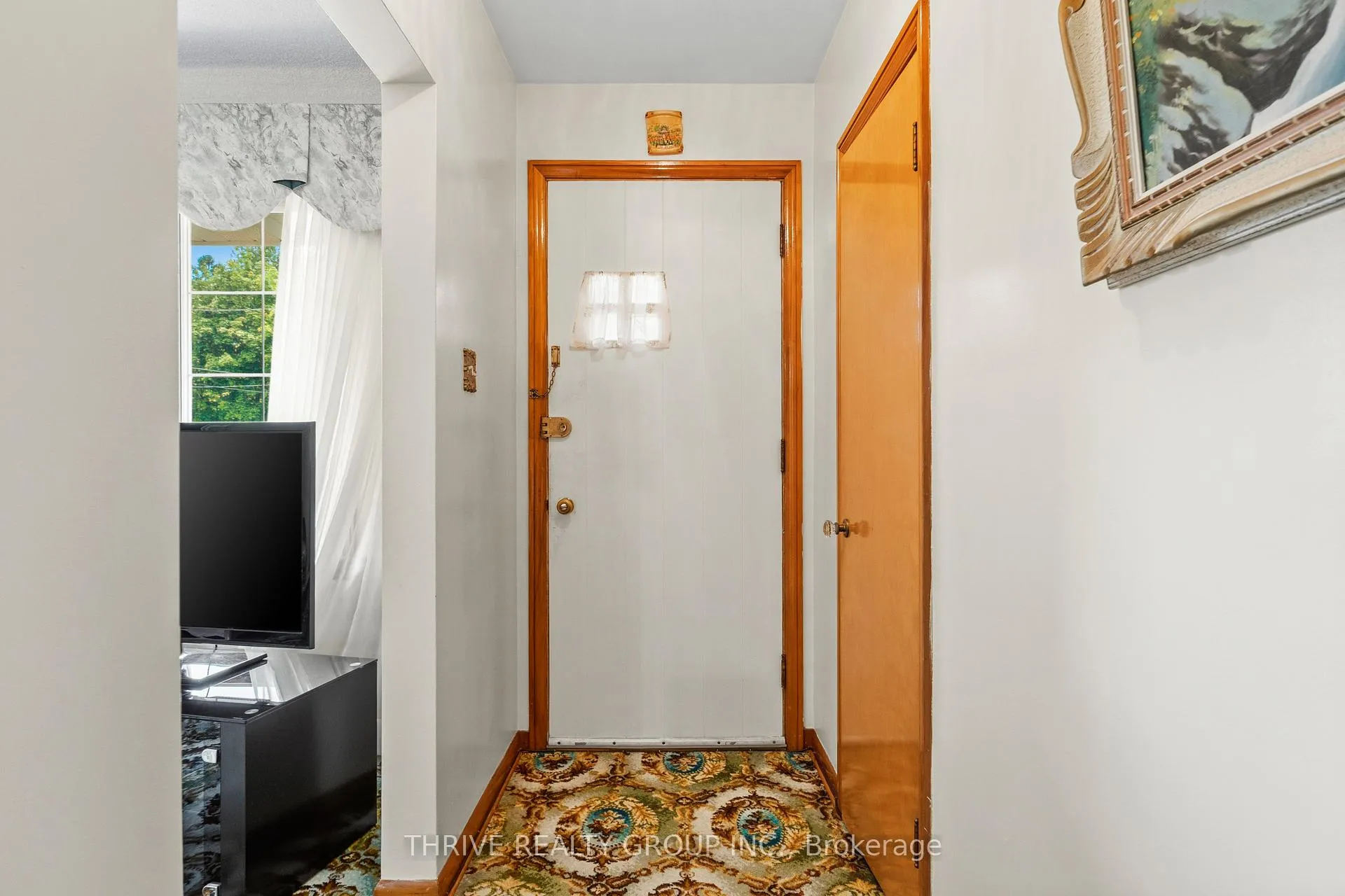 Photo 18 of 660 Gordon Avenue, London, South O — HOMEH