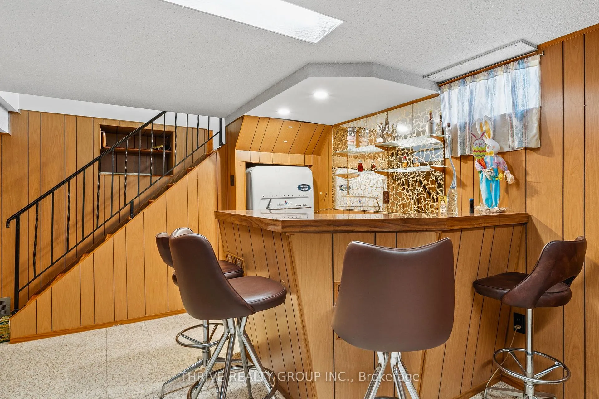 Photo 32 of 660 Gordon Avenue, London, South O — HOMEH