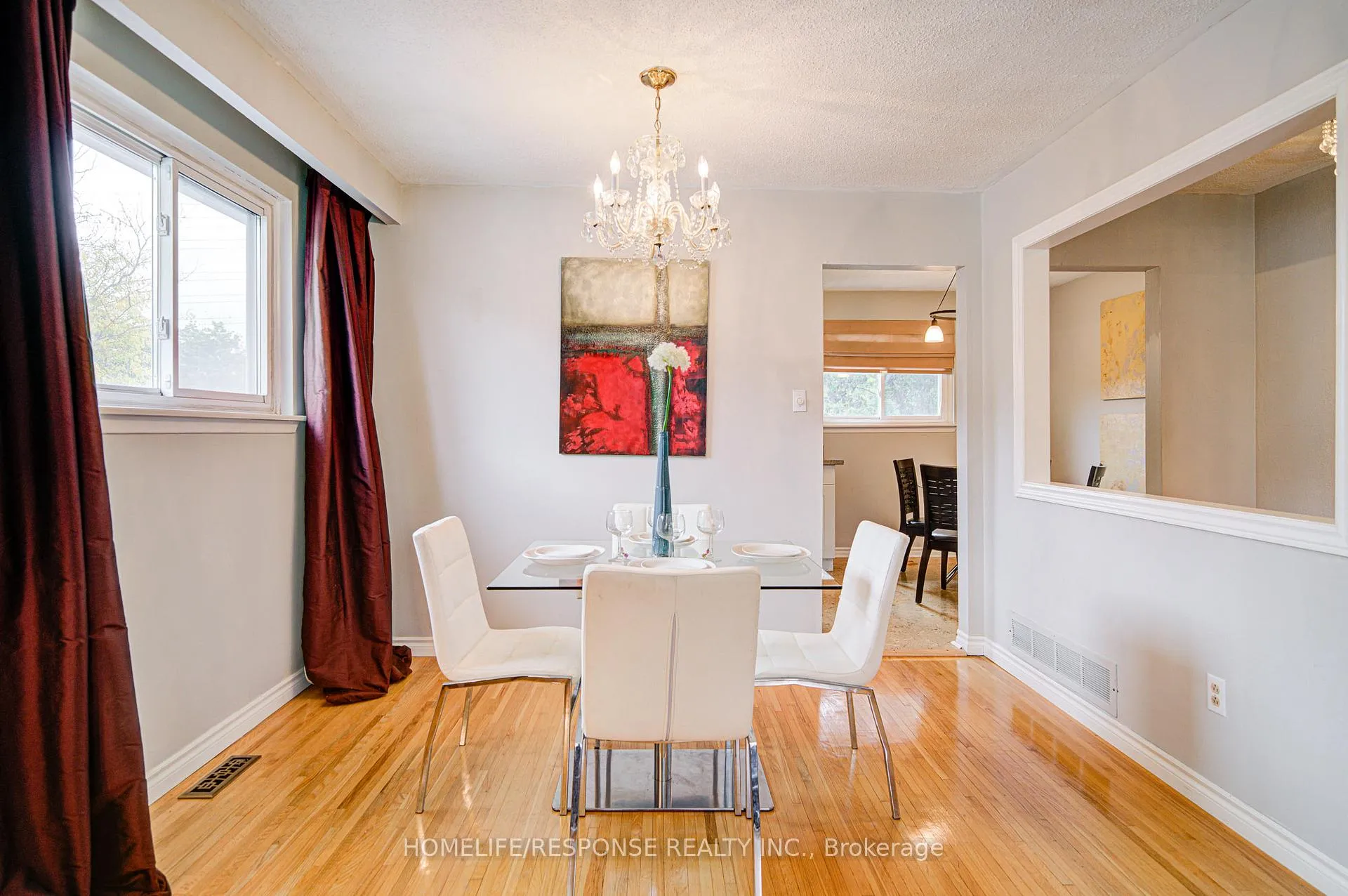 Photo 9 of 33 Groveland Crescent, Brampton, Northgate — HOMEH