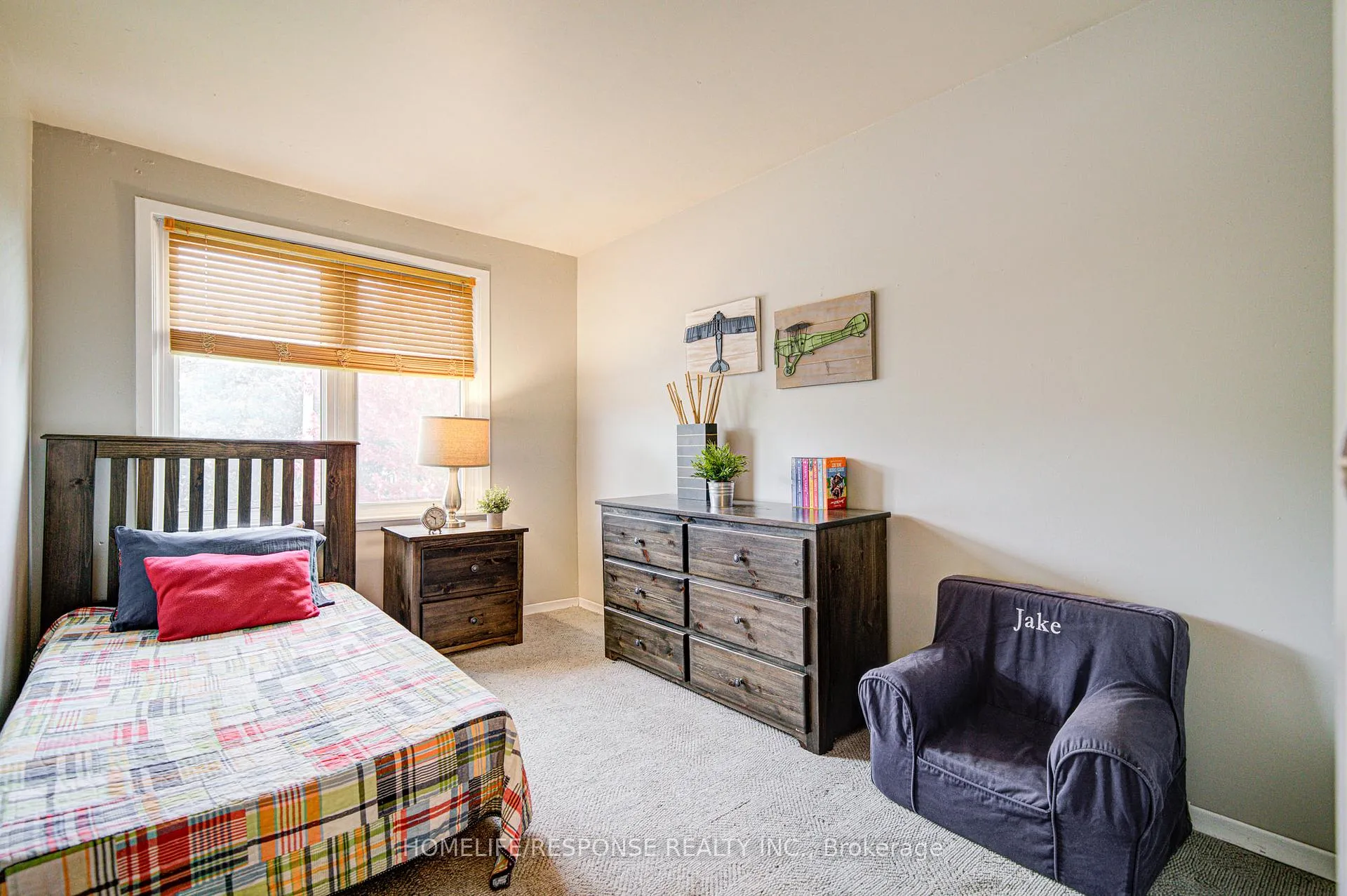 Photo 16 of 33 Groveland Crescent, Brampton, Northgate — HOMEH